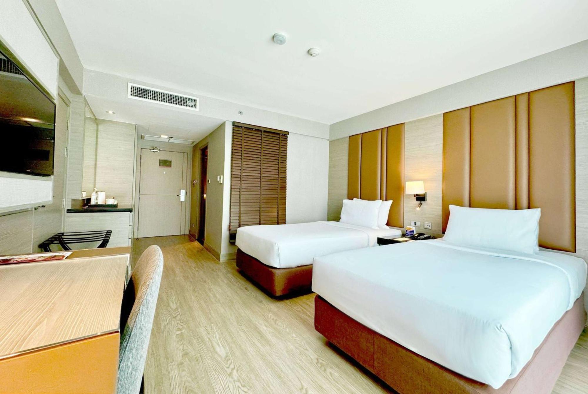 Hotel Ramada By Wyndham Sukhumvit 11 Banguecoque