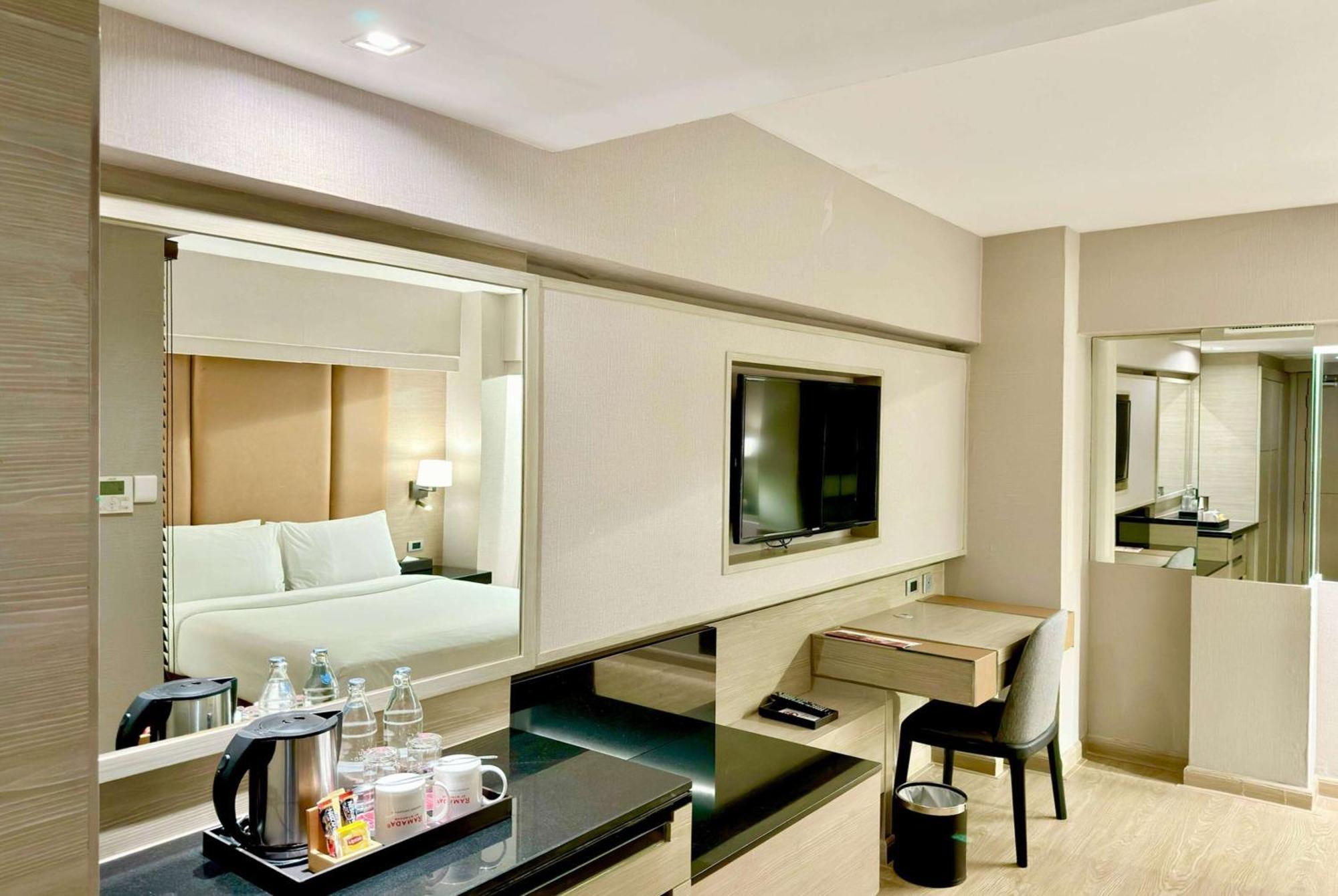 Ramada By Wyndham Sukhumvit 11 4* Banguecoque