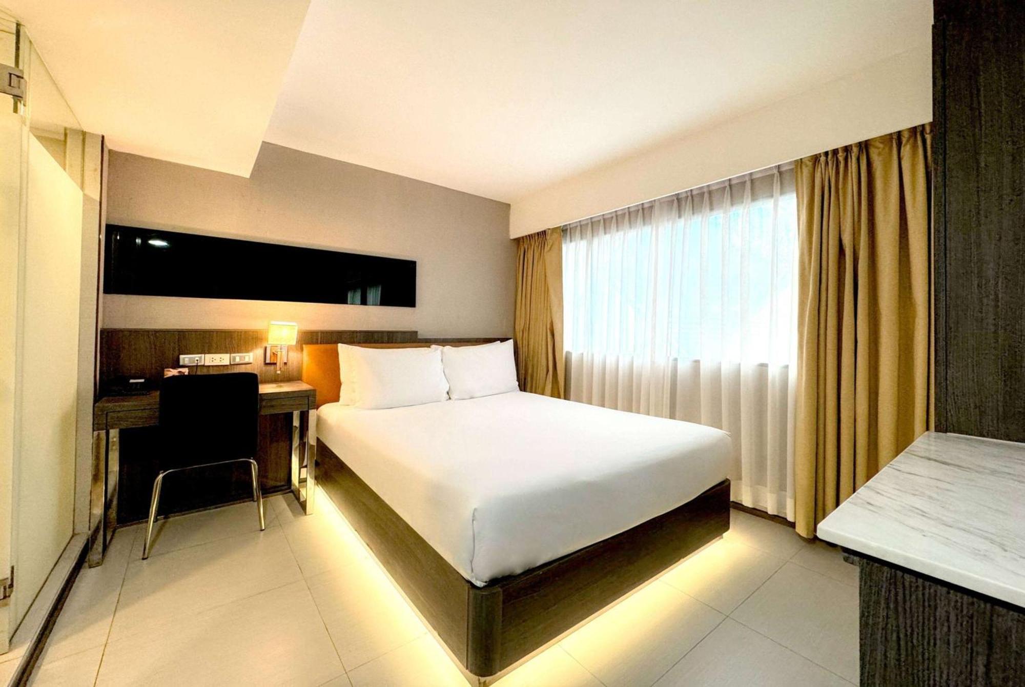 Ramada By Wyndham Sukhumvit 11 Hotel Banguecoque