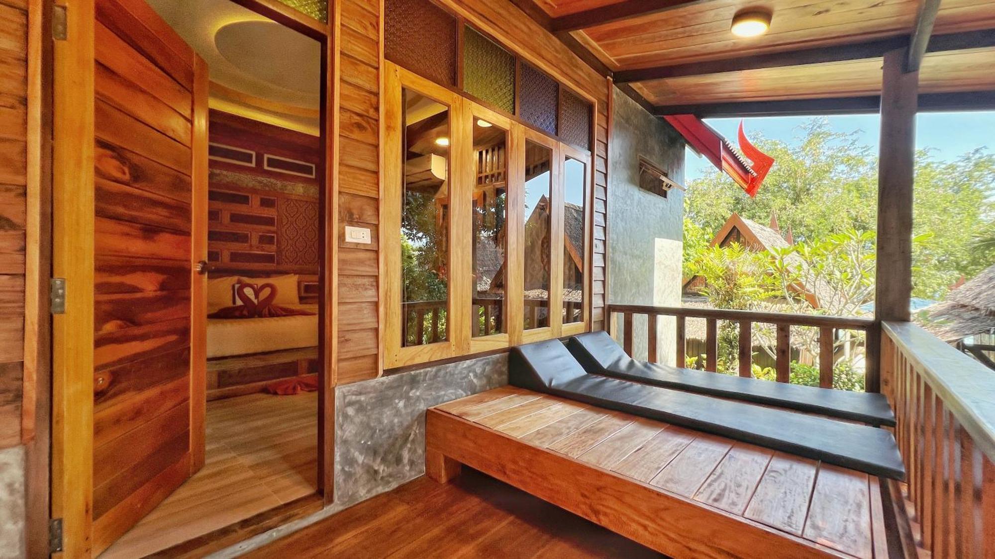 Relax Resort