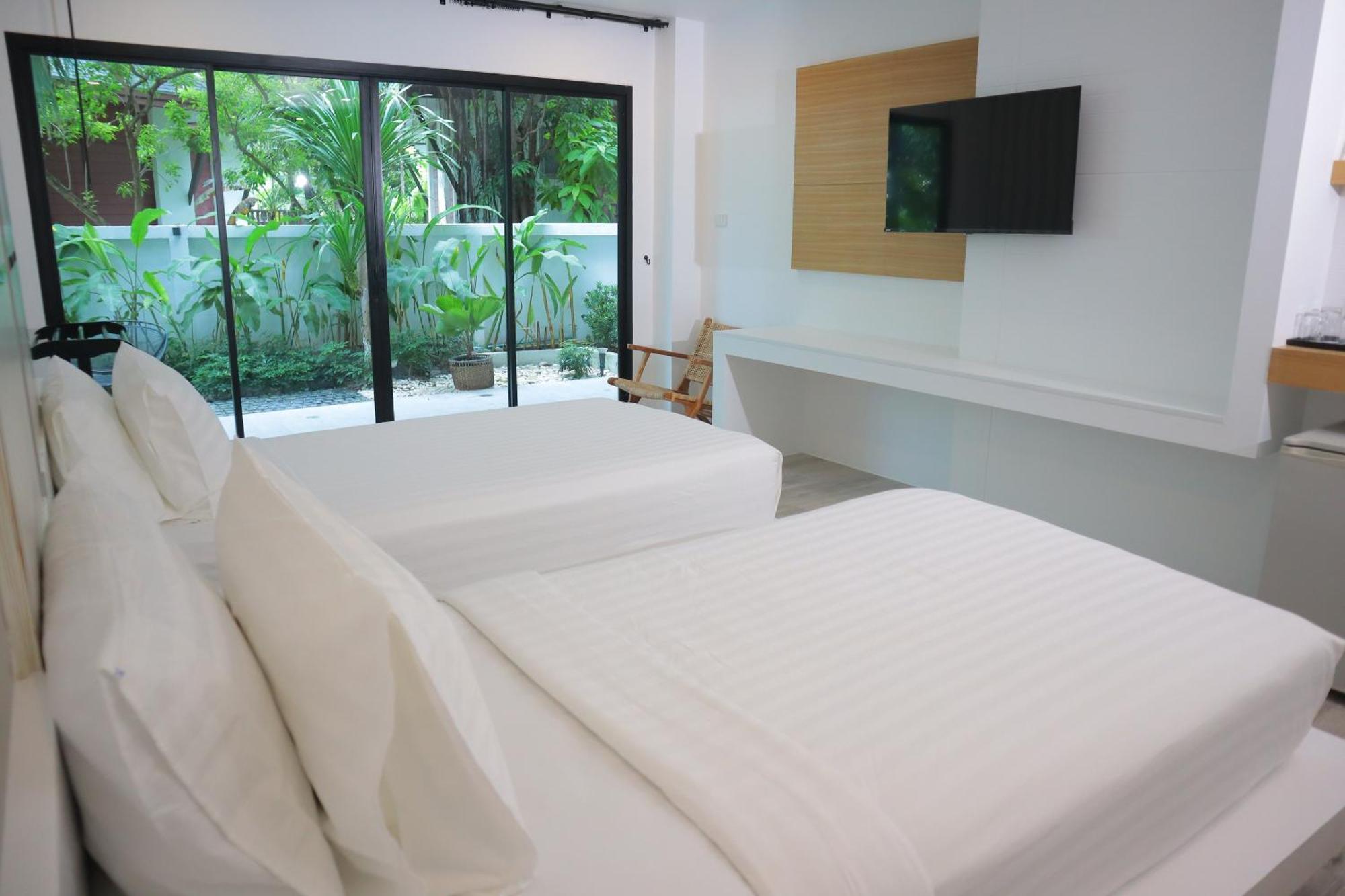 Ton Sai Tropical Island Hotel 3*