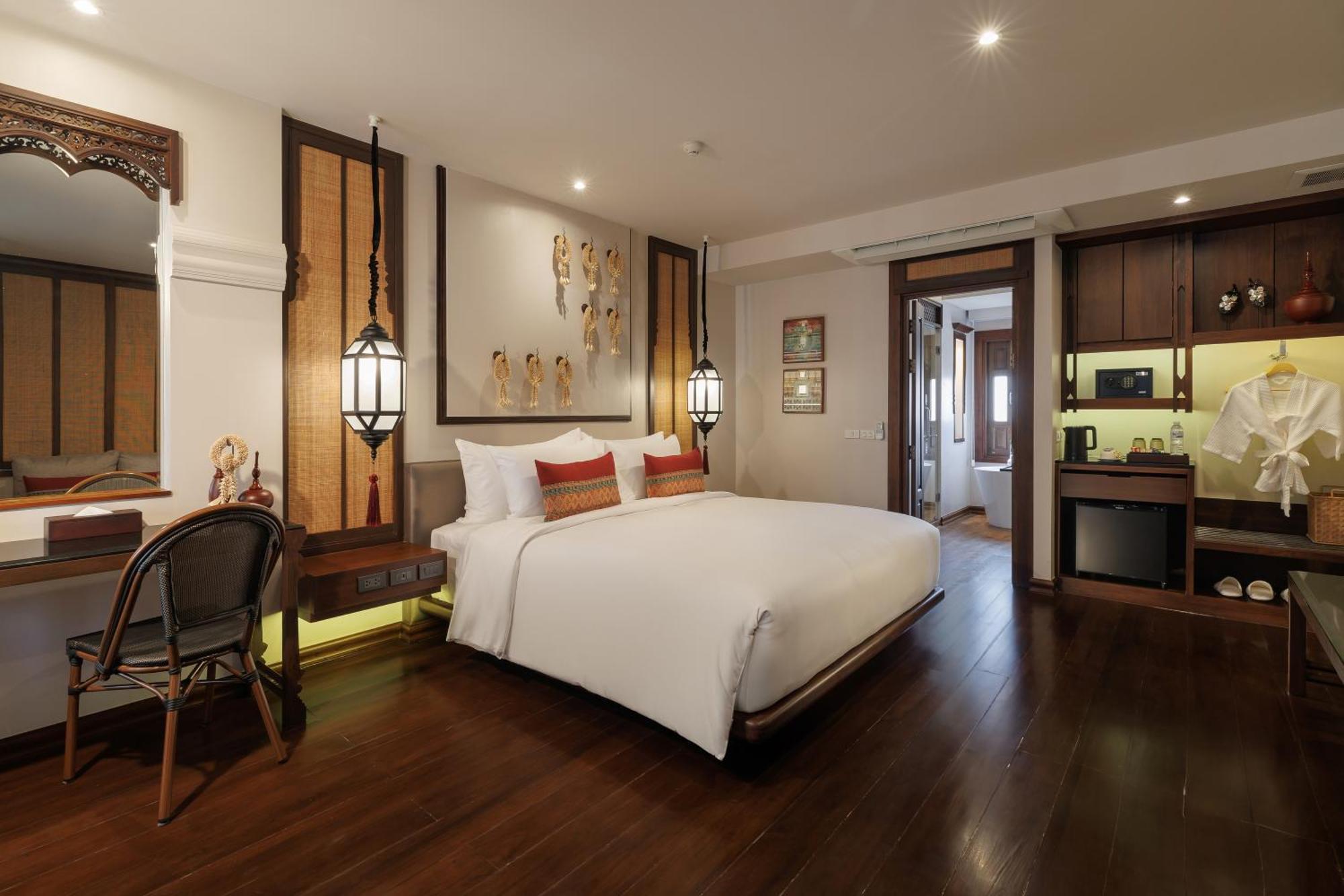 Akira Thaphae Hotel
