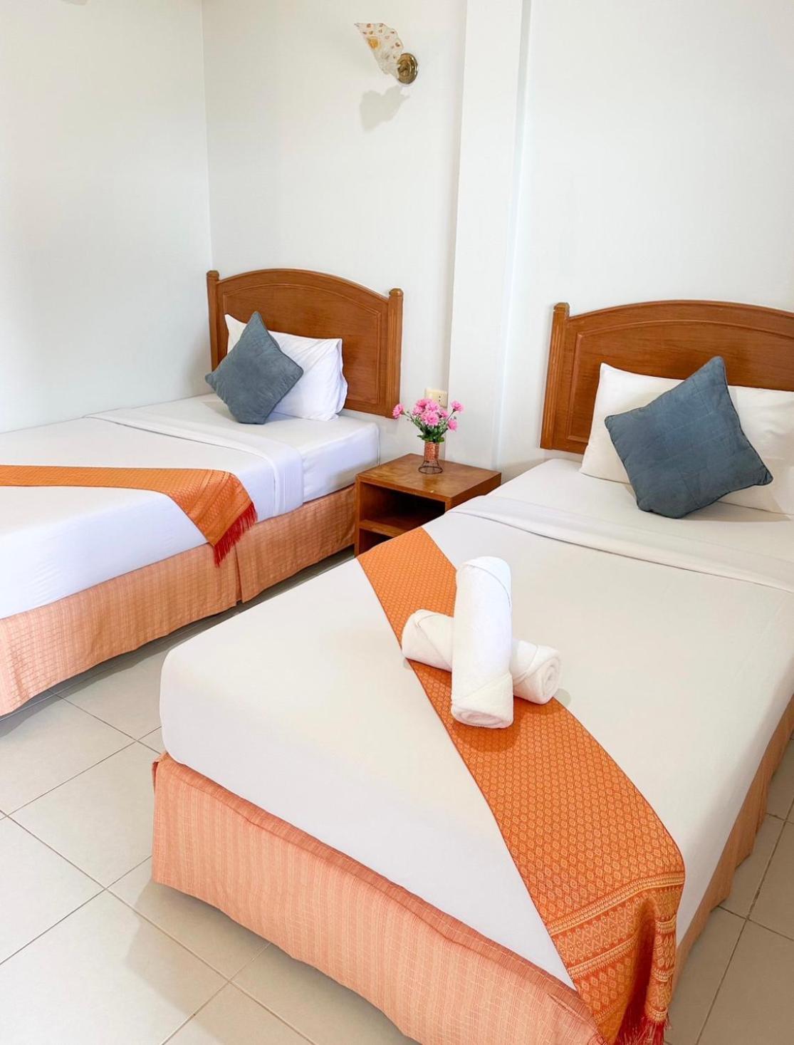 Hotel Sunsea Baan Khai