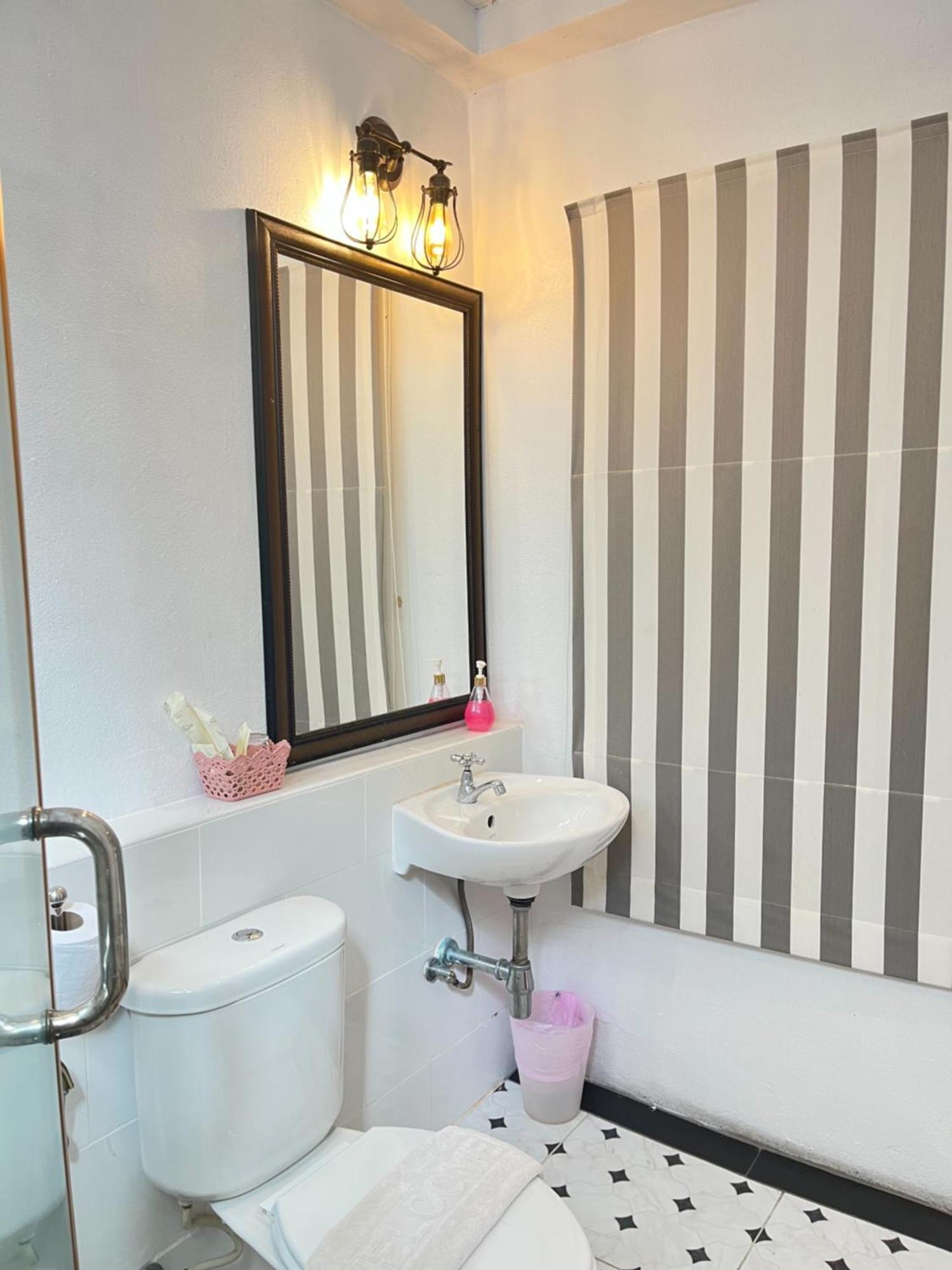 Nai Suan Bed & Breakfast