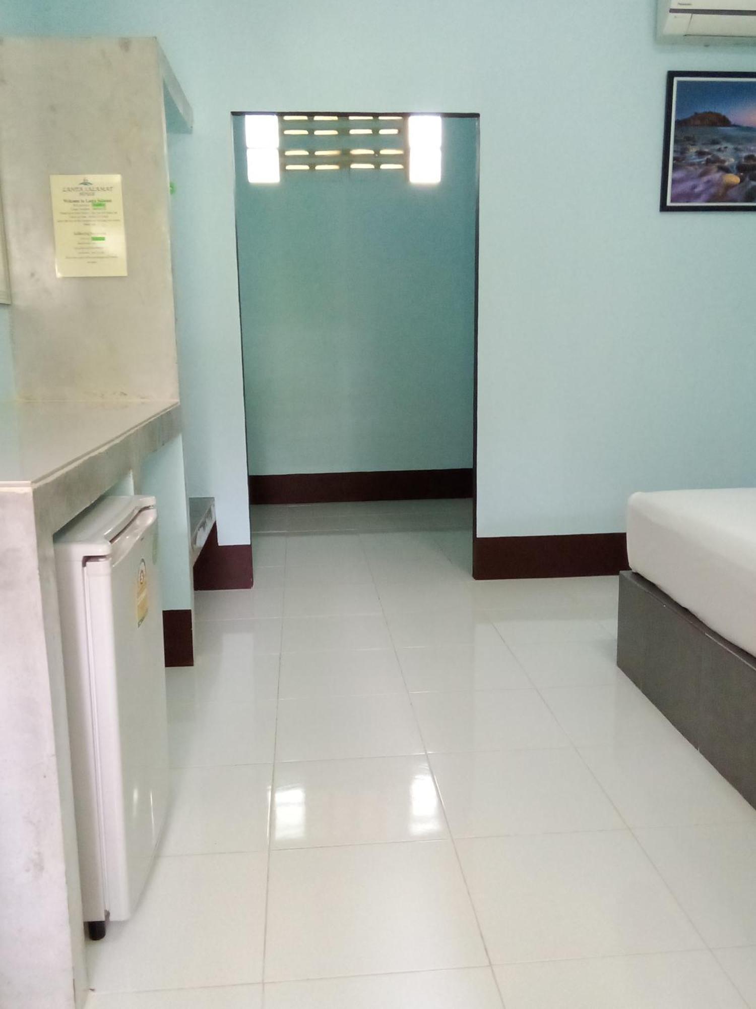 Lanta Salamat House Guest house