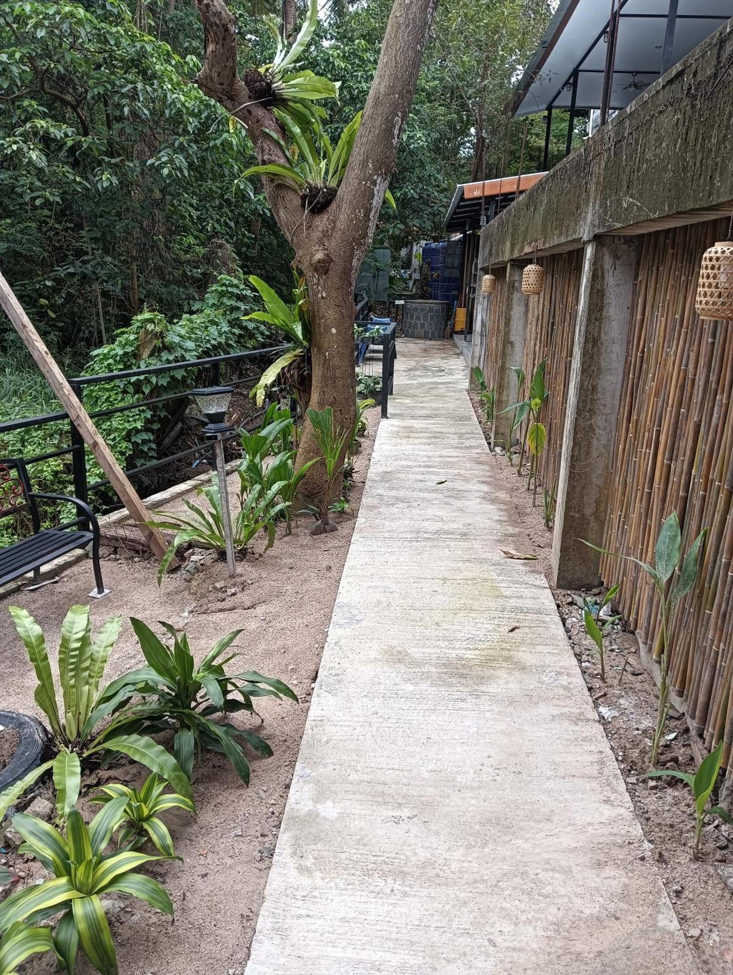 Hostel White Jail At