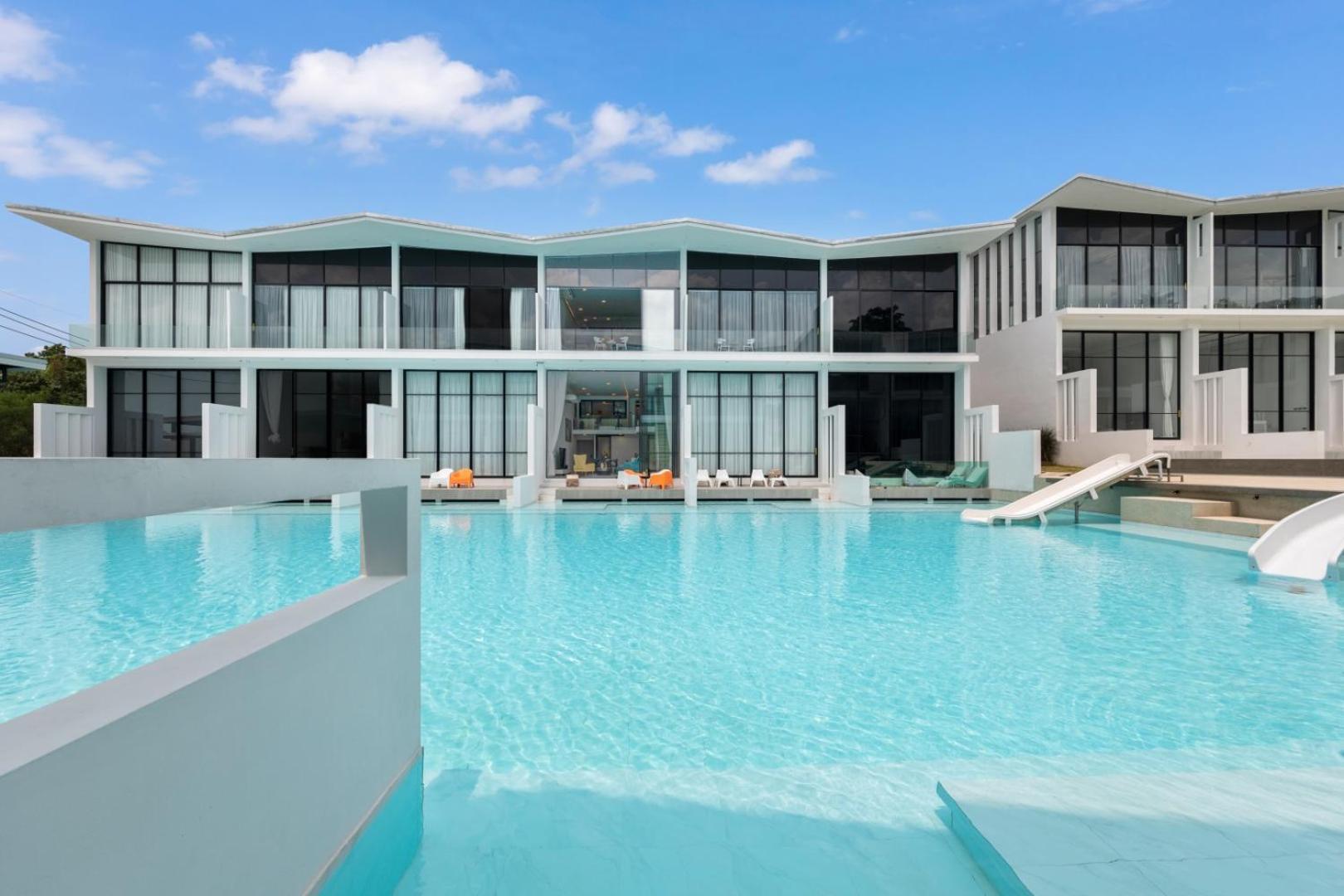 Unique Pool Slide Access Townhouse * Bang Rak Beach (Koh Samui)