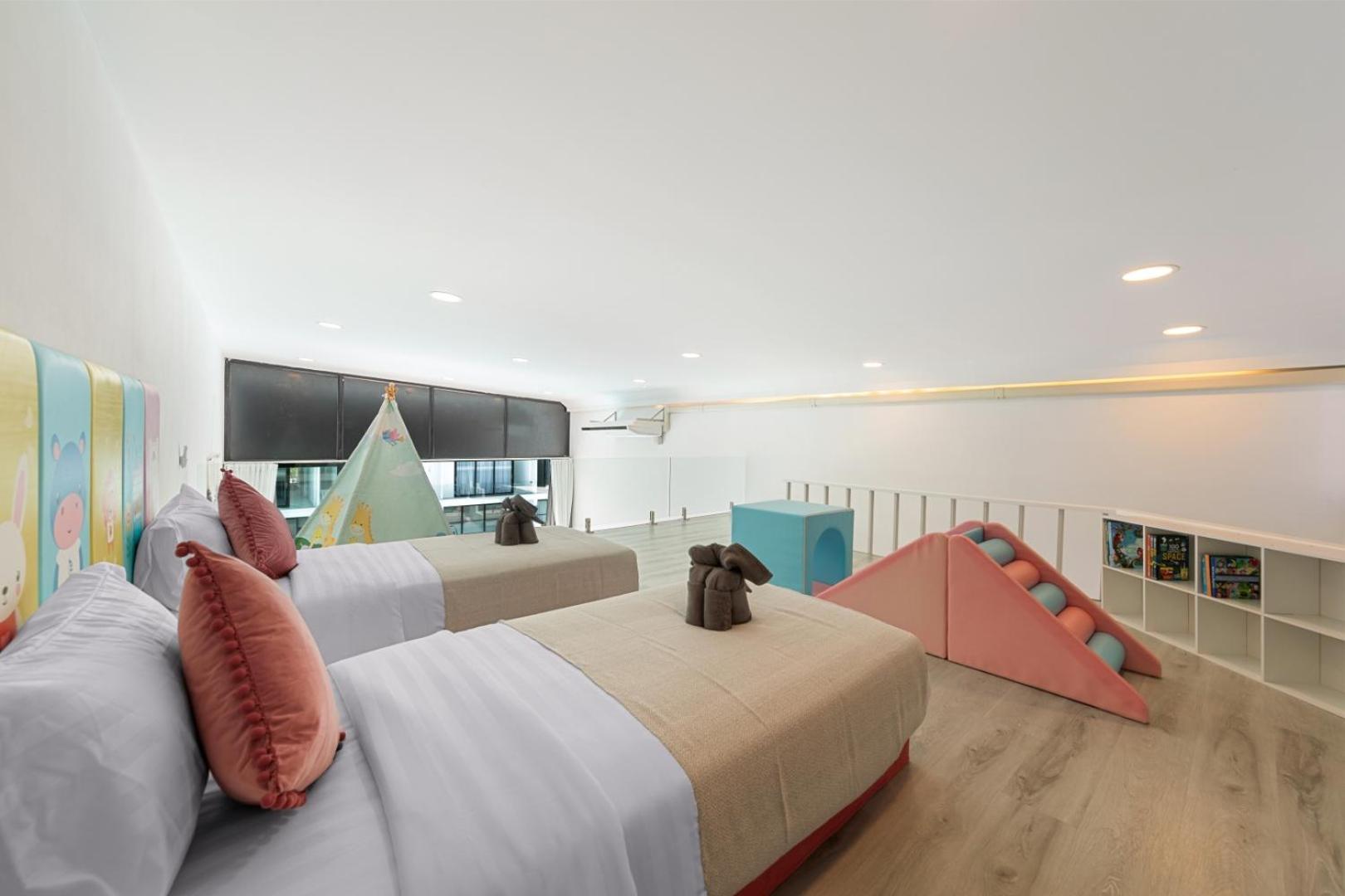 Unique Pool Slide Access Townhouse Bang Rak Beach (Koh Samui)