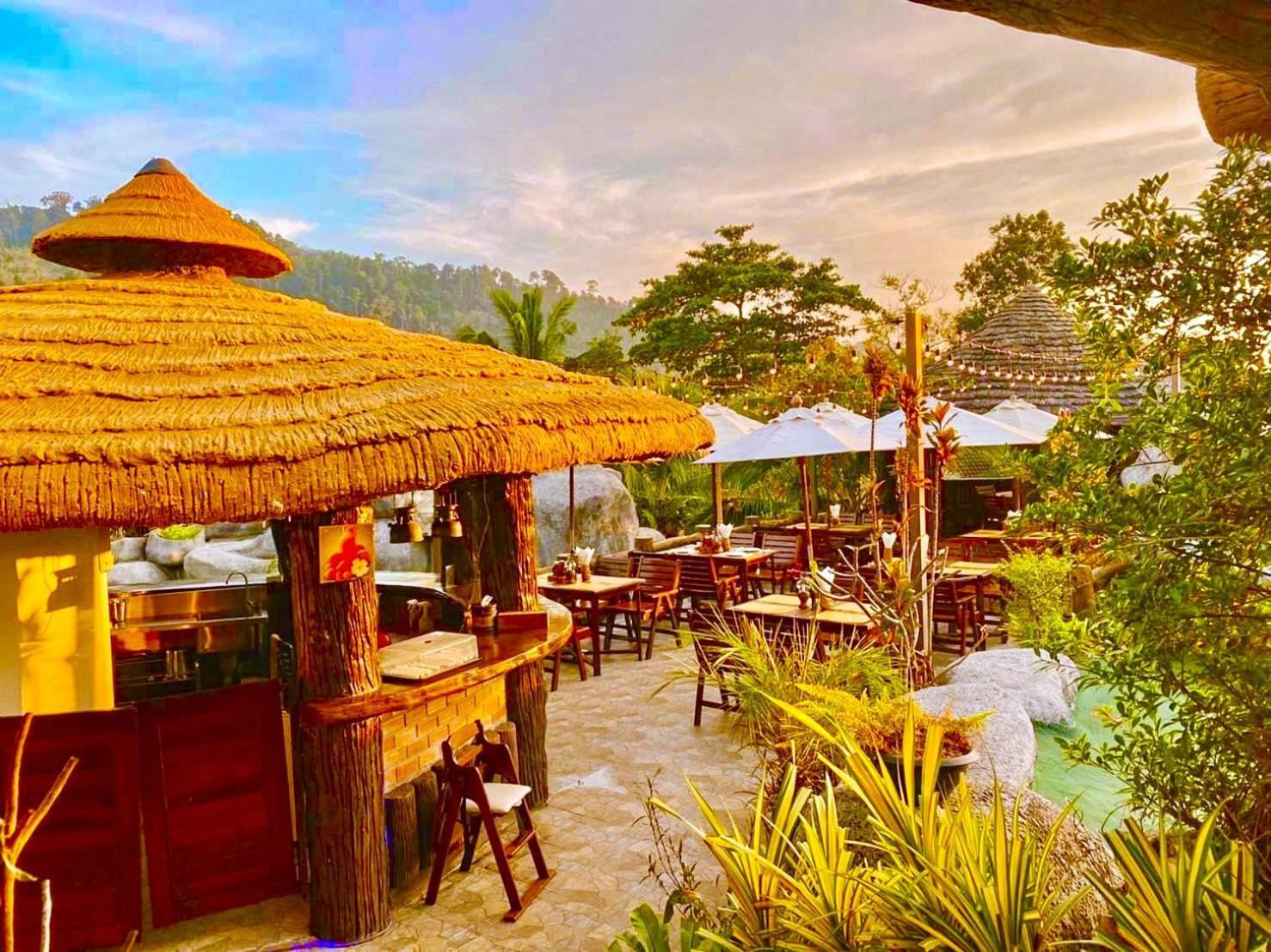 Happy Lagoon Resort