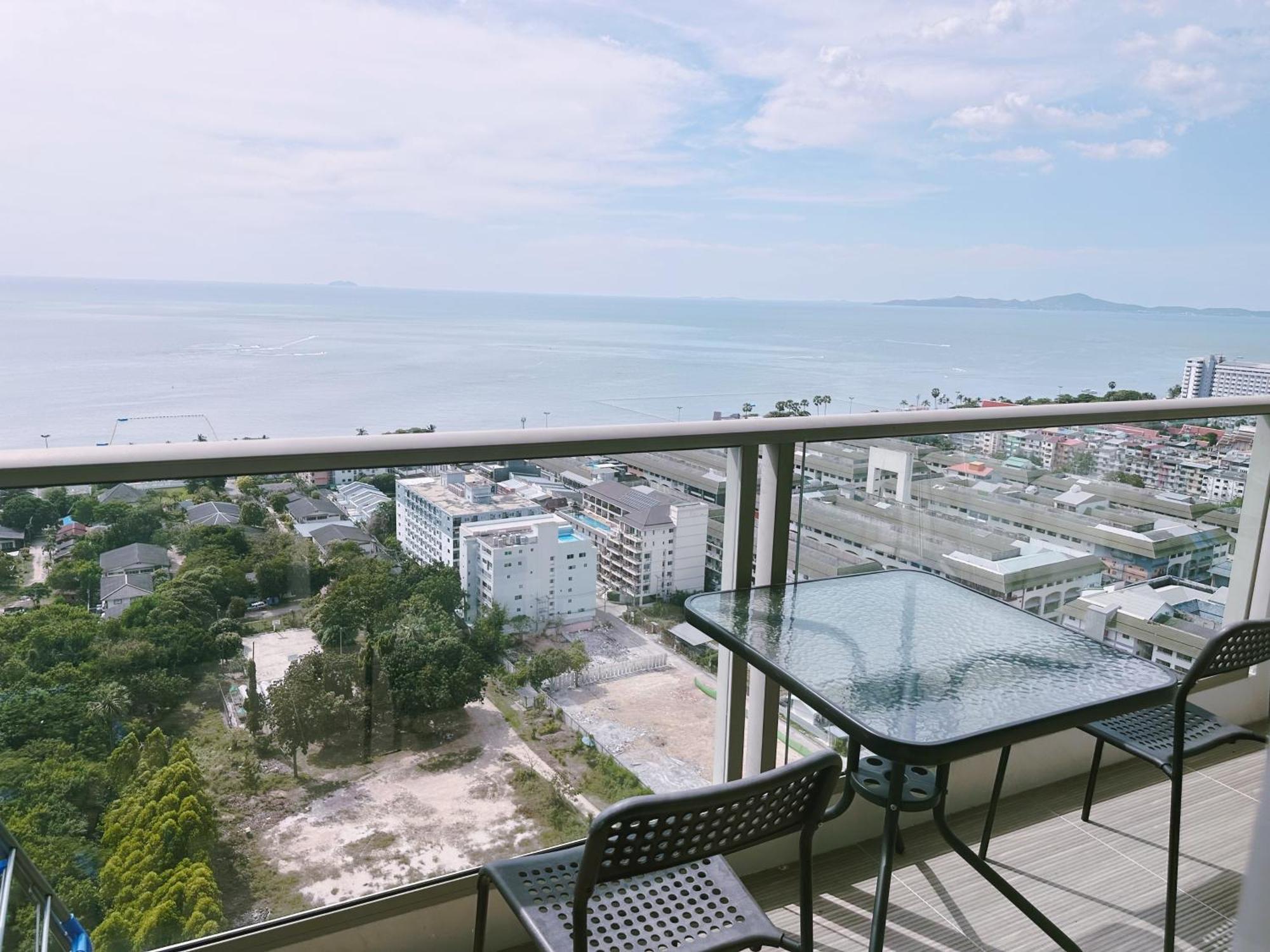 Riviera By Daisy Pattaya Apartment