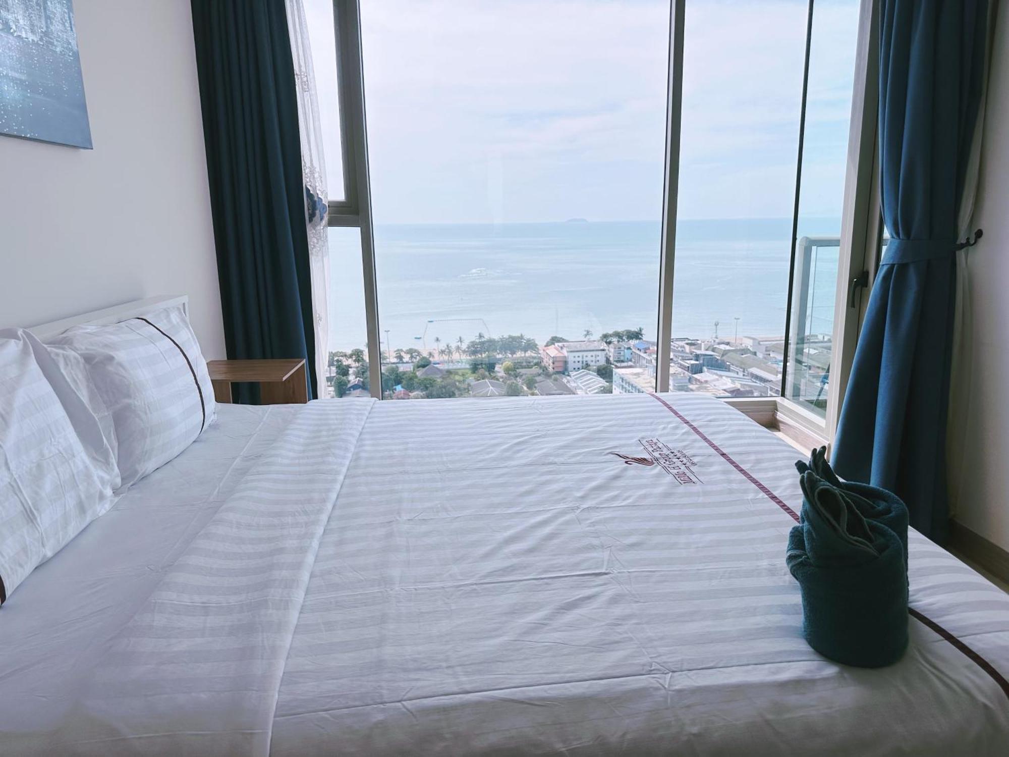 Apartment Riviera By Daisy Pattaya