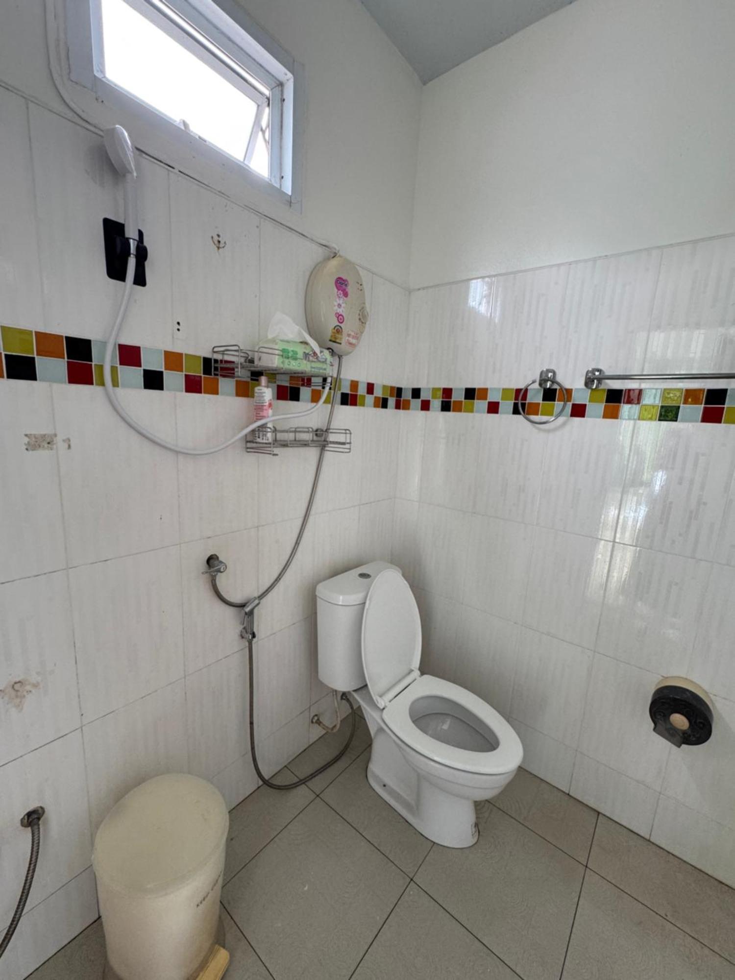 Bed & Breakfast Khaosok Center *