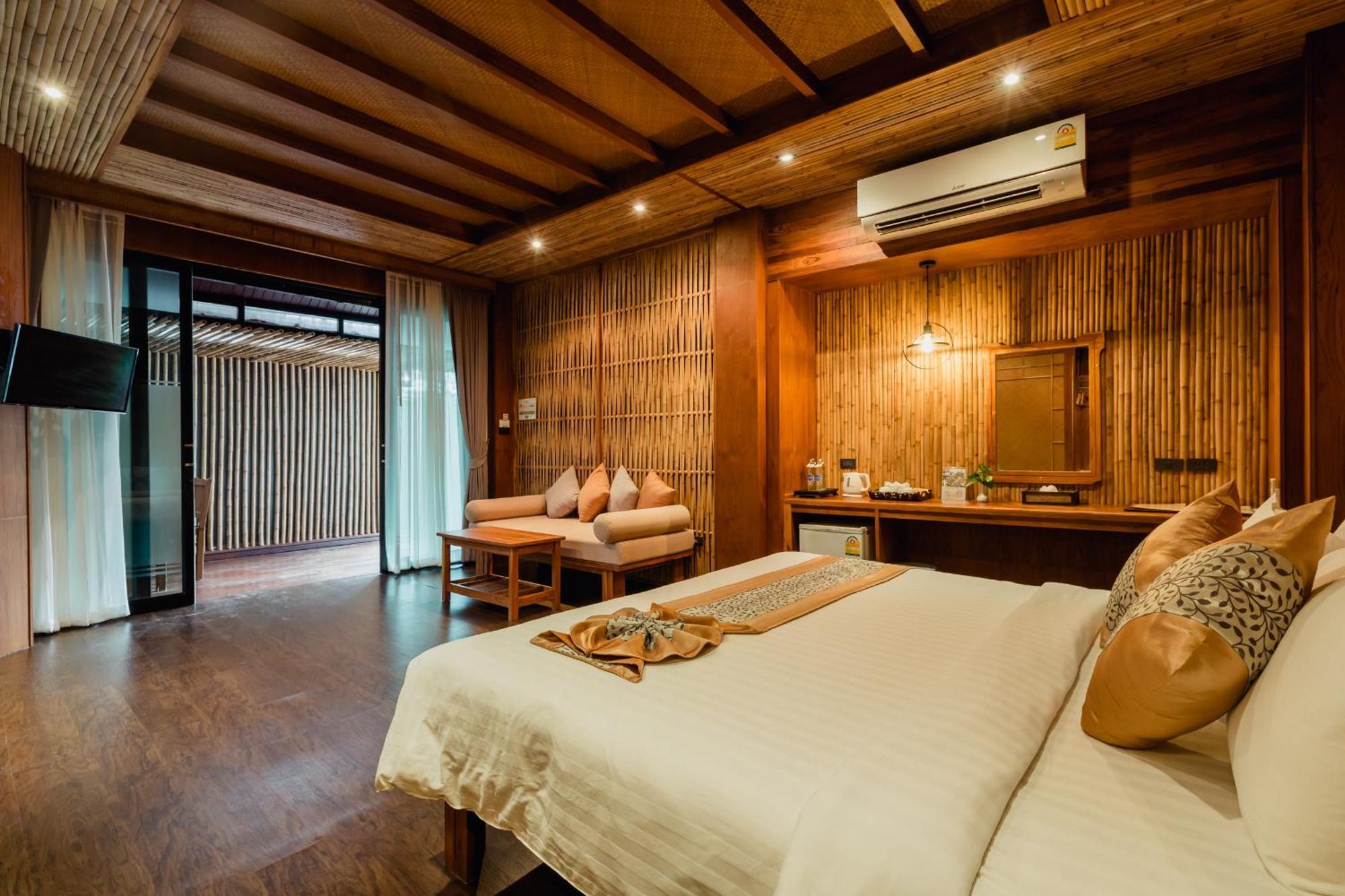 Village Resort 4*
