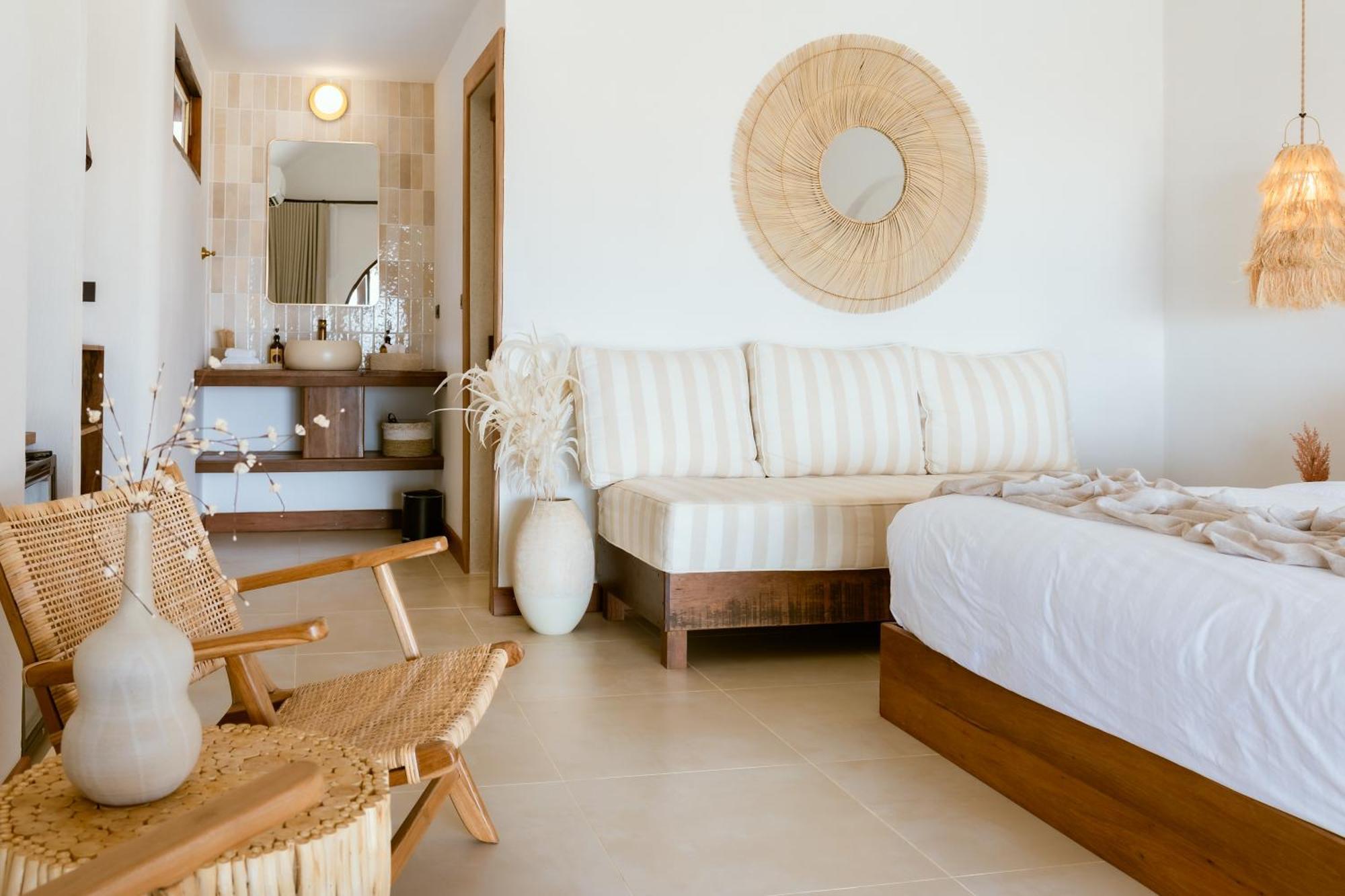 Sol Hotel *