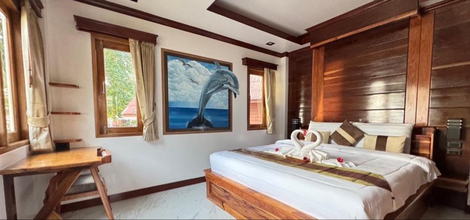 Phangan Beachside Villa *