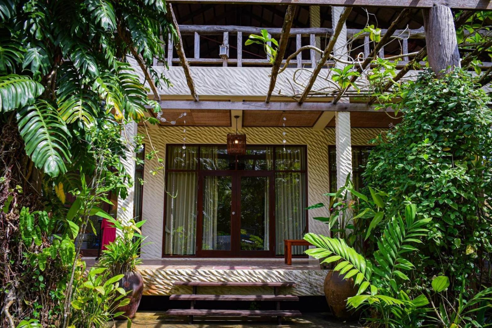 The Mangrove Hideaway Kohchang Resort
