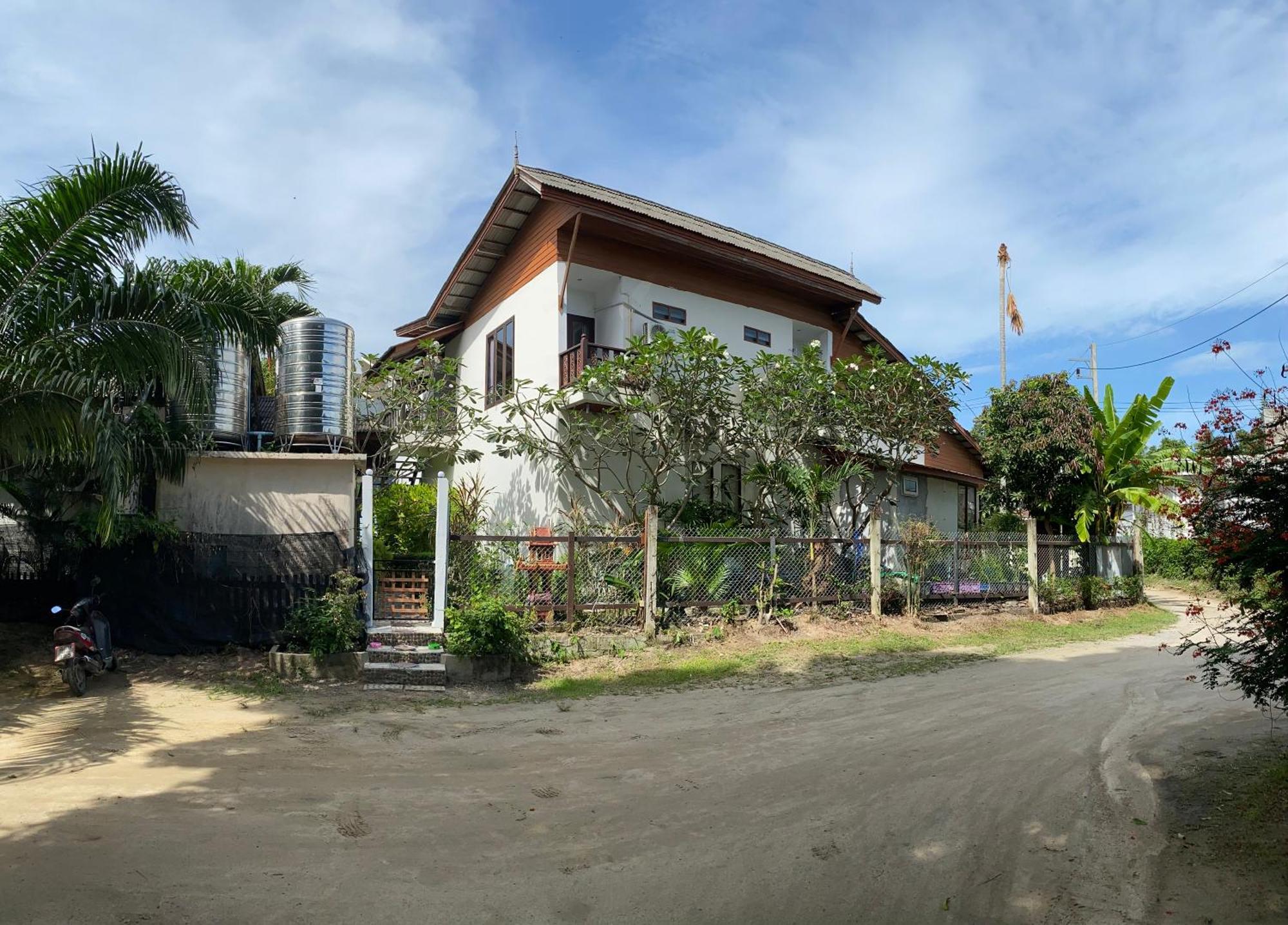 Phangan Paragon Ko Pha Ngan