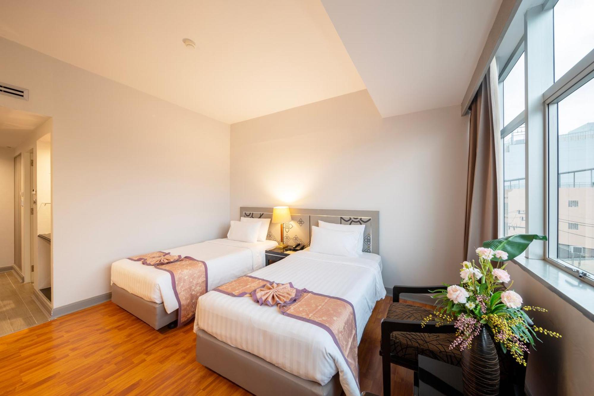 Hotel New Season Hat Yai