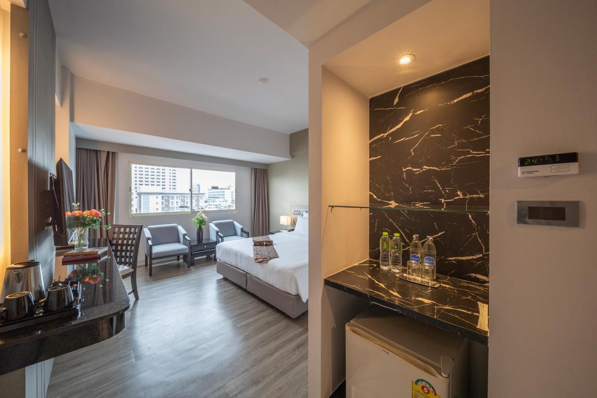 New Season Hotel 3*