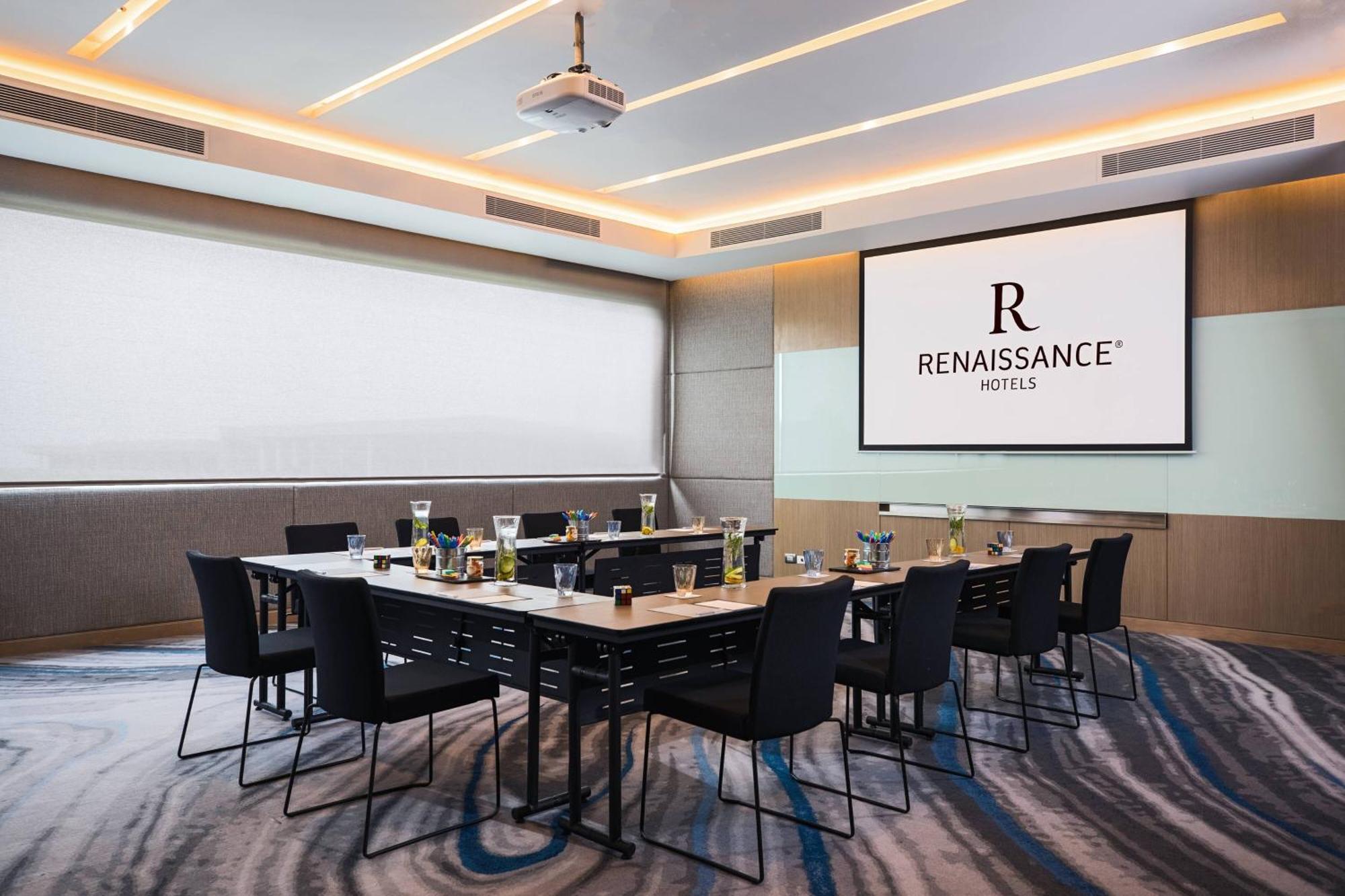 Renaissance Pattaya & Hotel