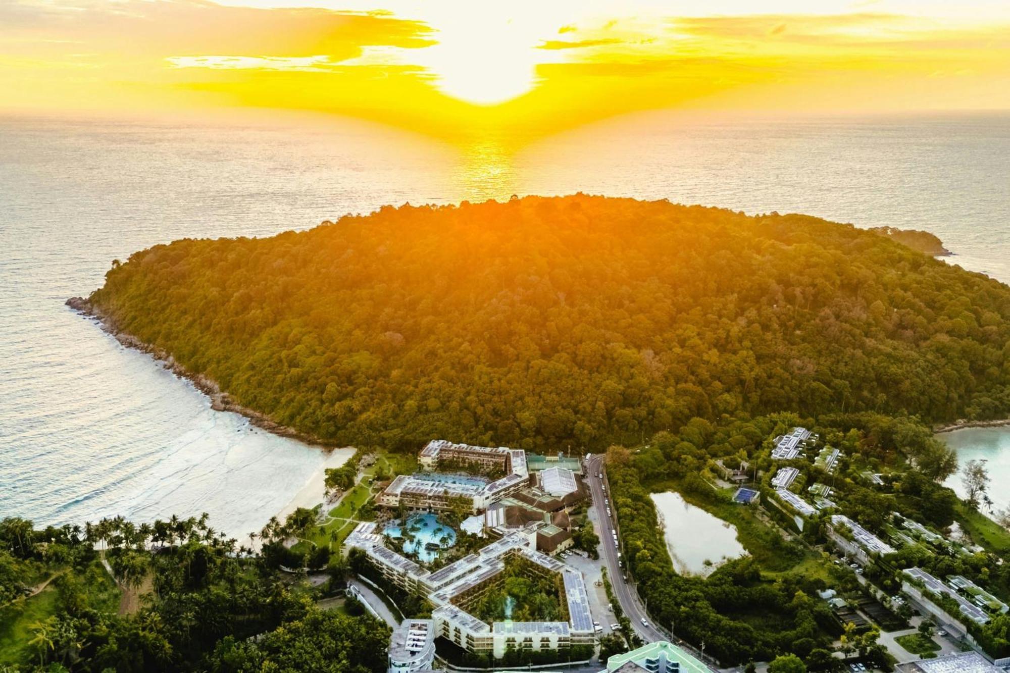 Resort Phuket Marriott & Spa, Merlin Patong