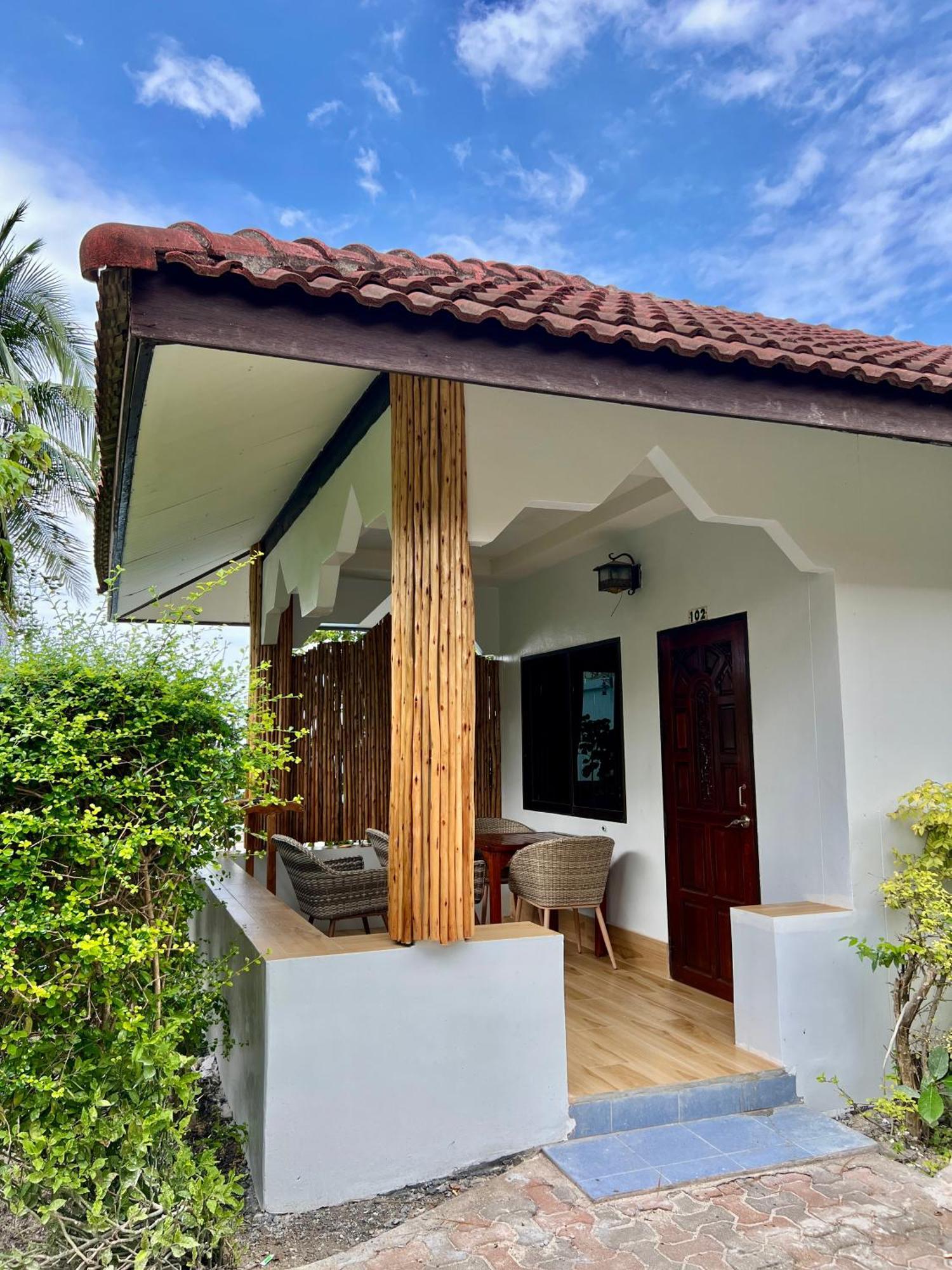 Pen's Koh Phangan 3*