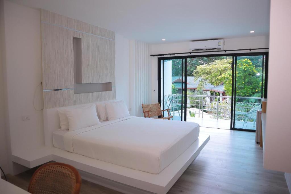 Ton Sai Tropical Island Hotel