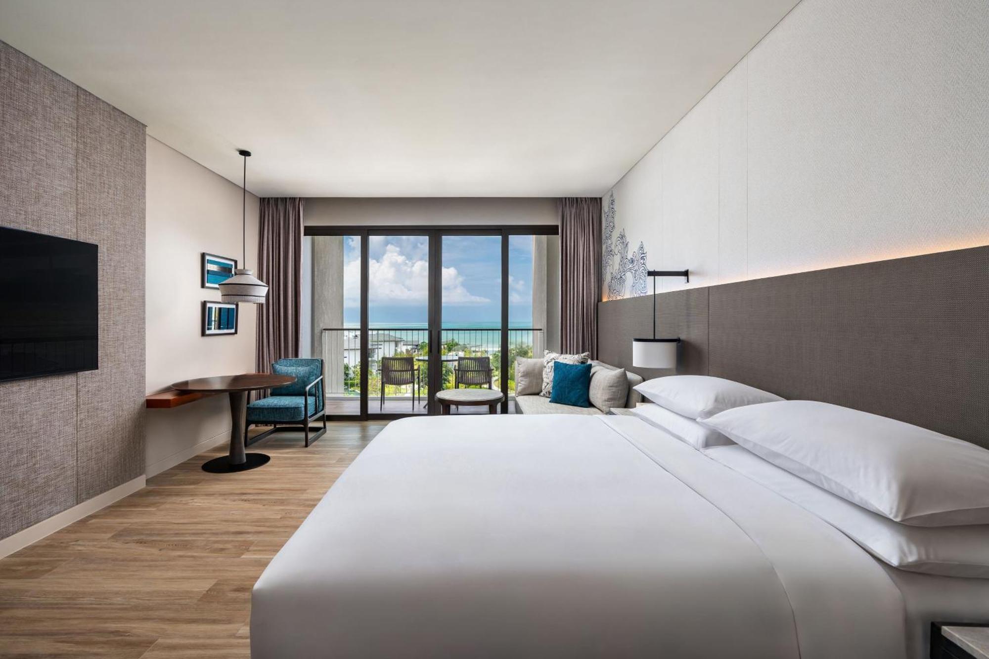 Marriott & Hotel