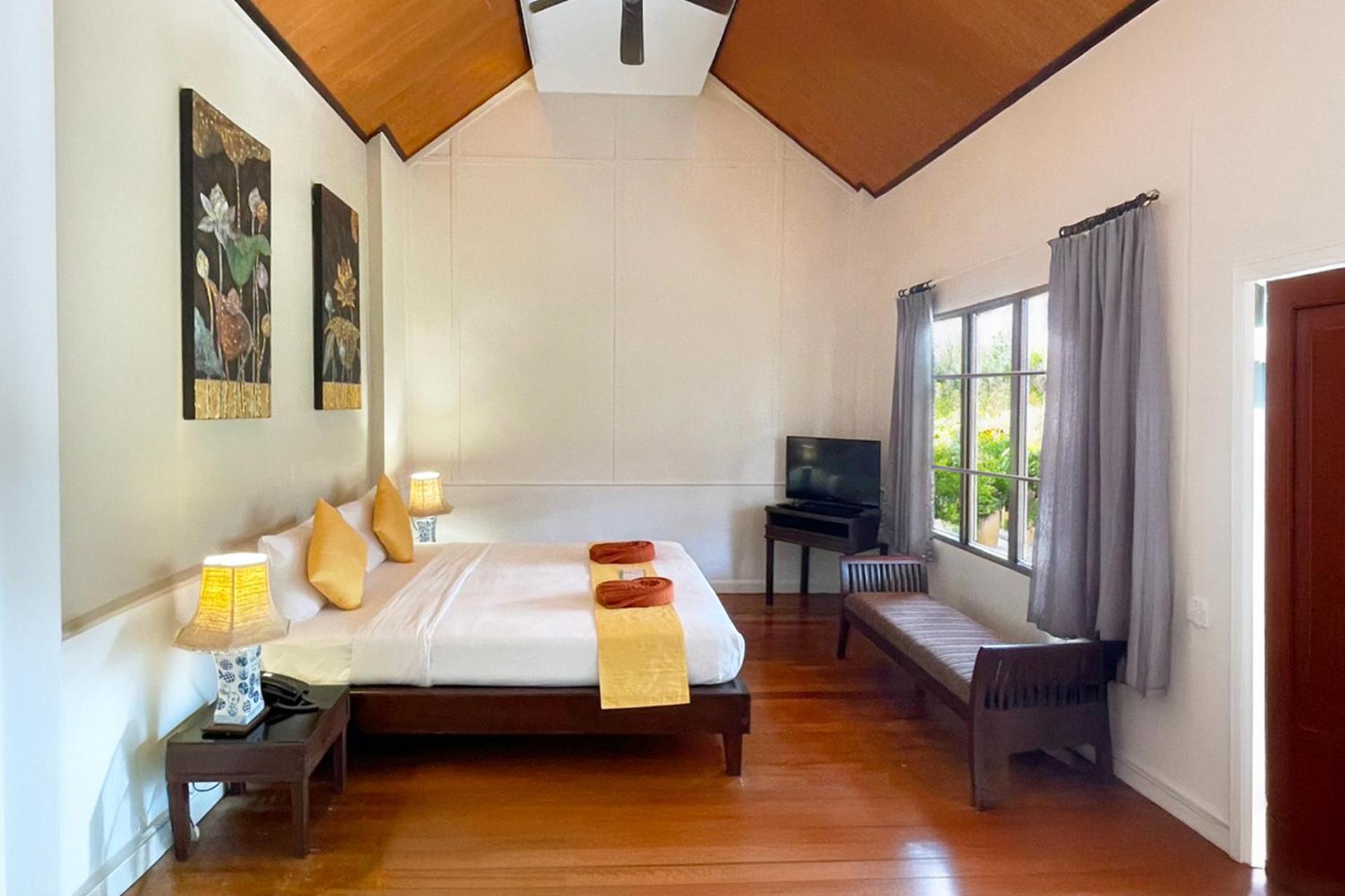 Resort Pinnacle Samui Sha Mae Nam