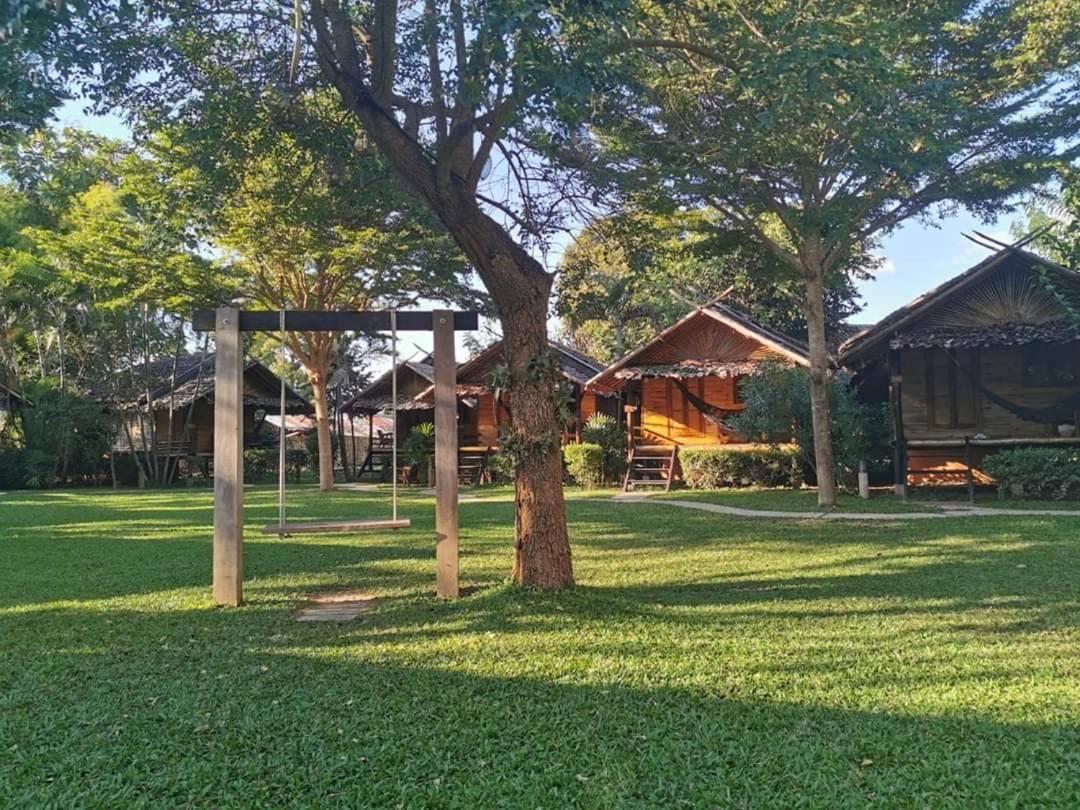 Country Hut Pai