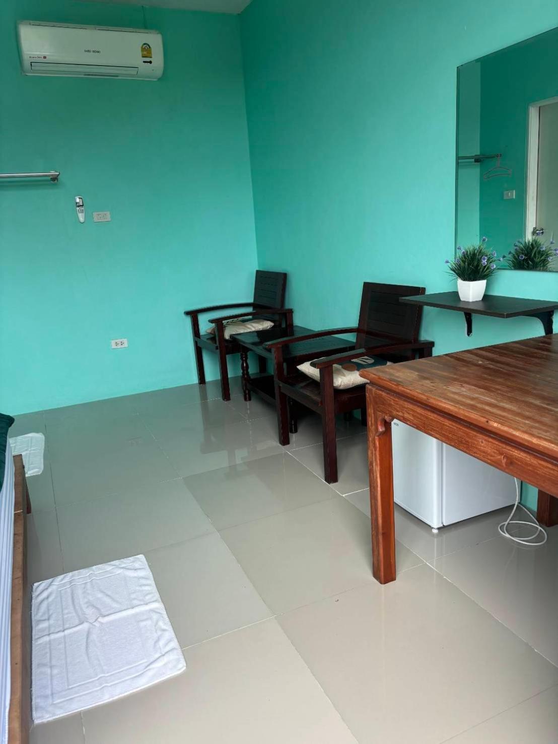 Rung Phangan Baan Tai