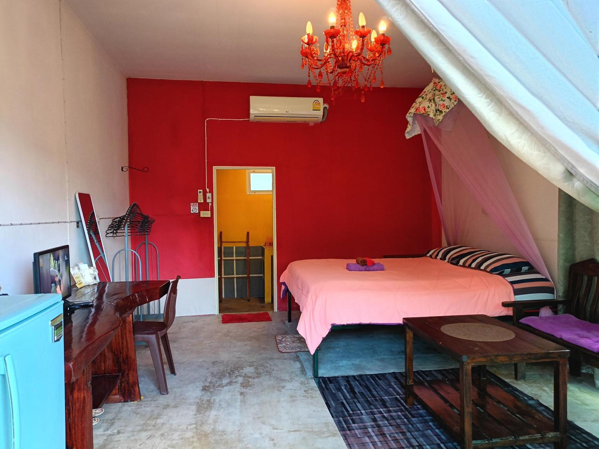 Six Nature Hotel