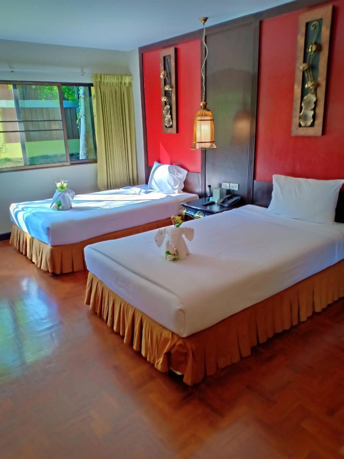 Suan Bua &