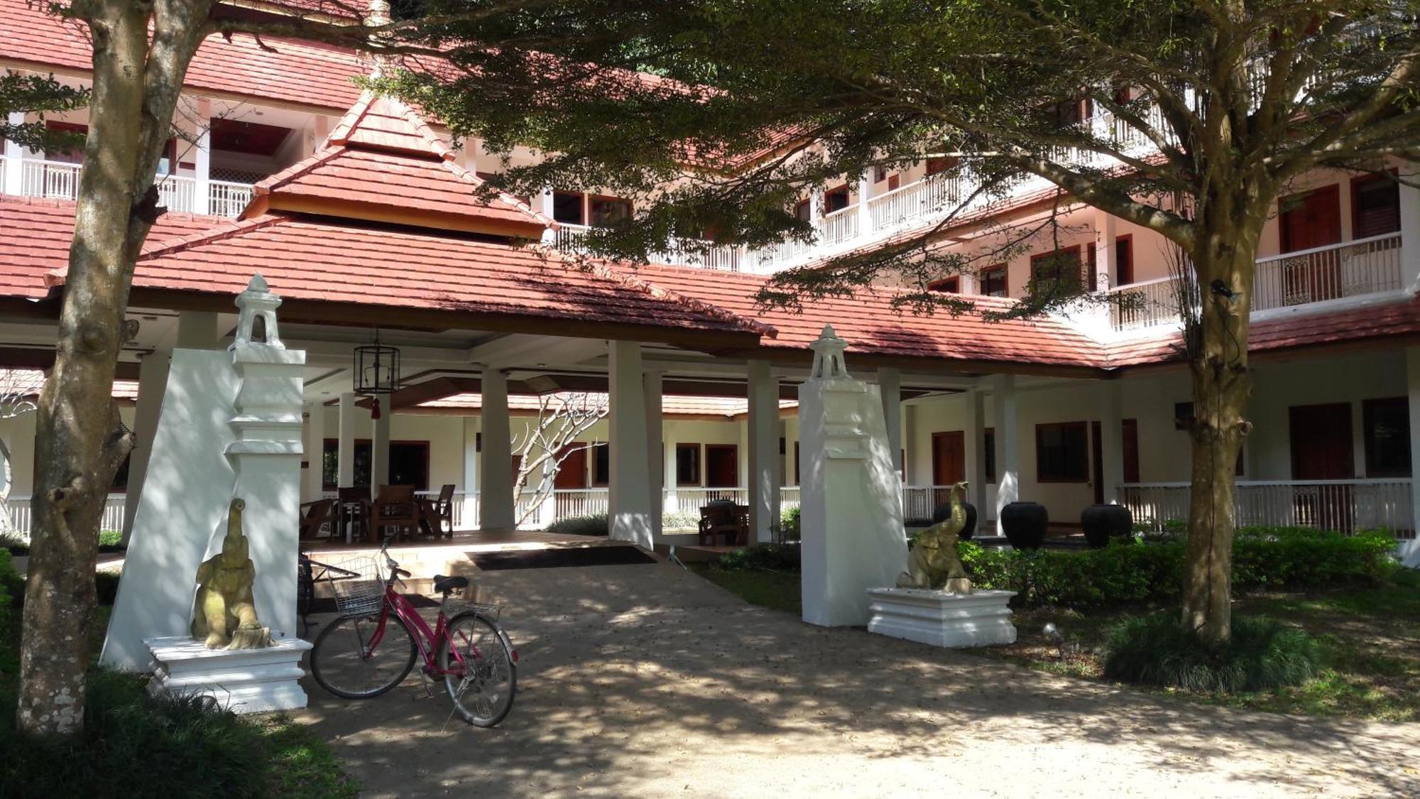 Suan Bua & Resort Ban Pong (Suthep)