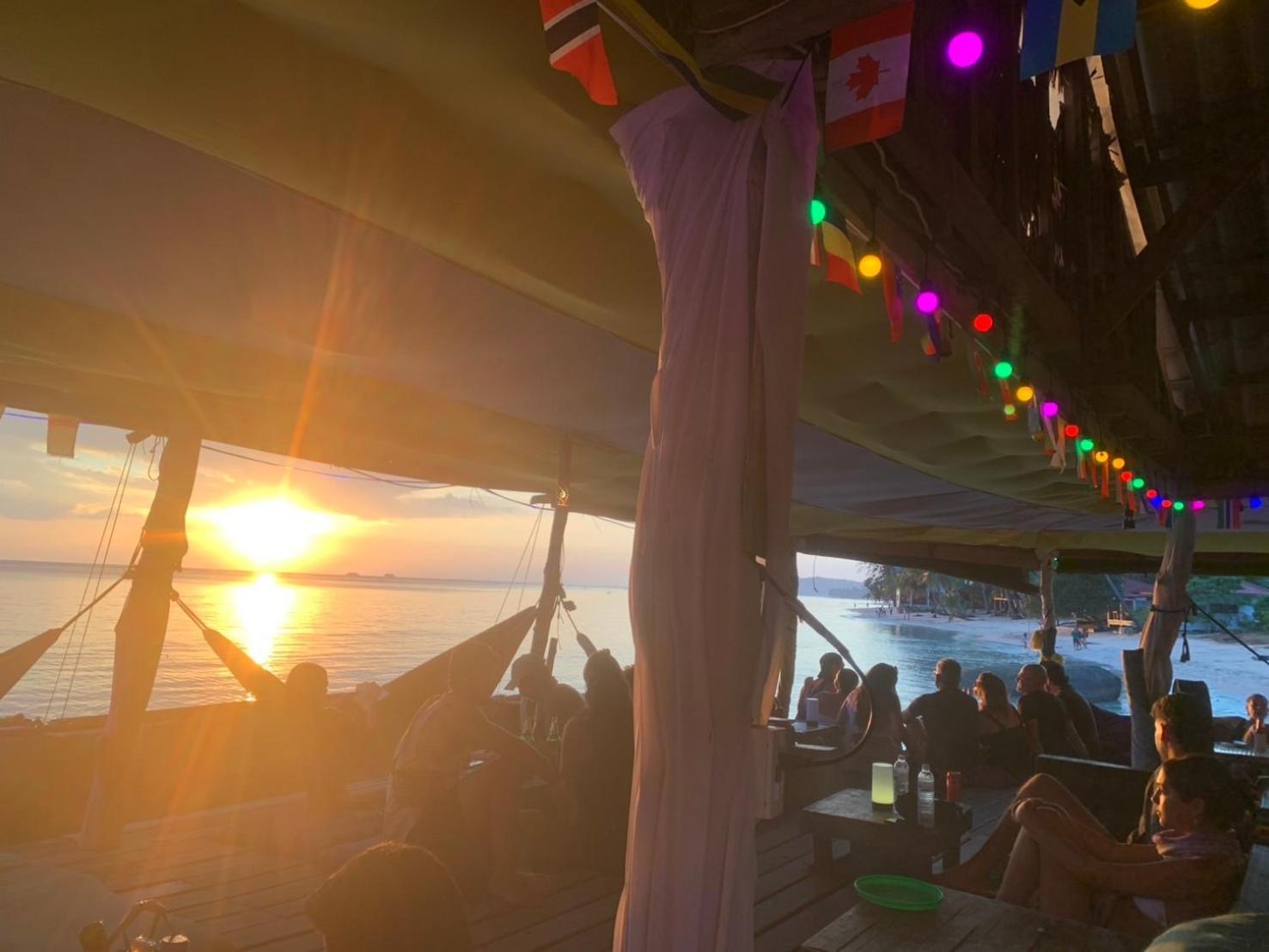 Resort Two Rocks