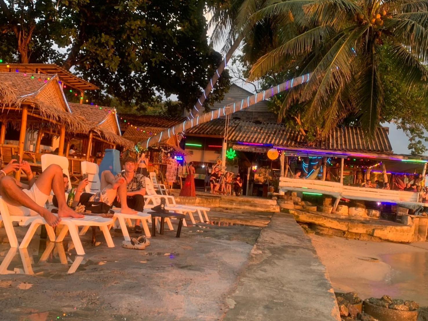 Resort Two Rocks