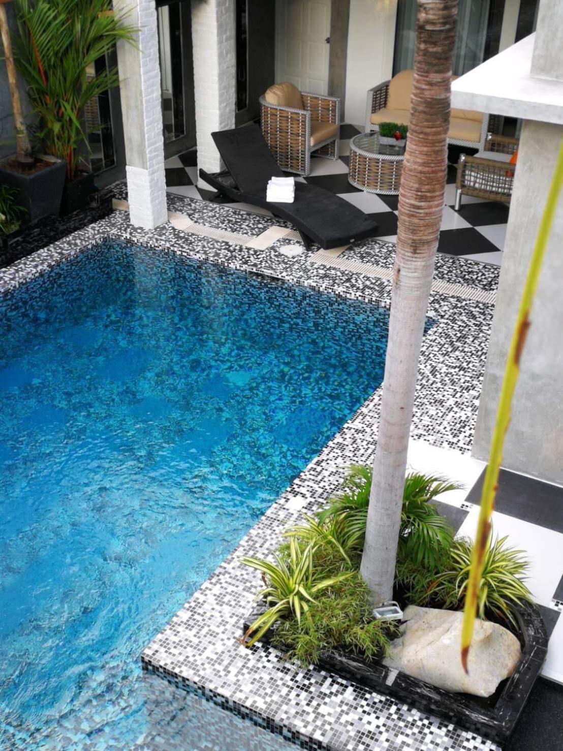 Villa Majestic Pool