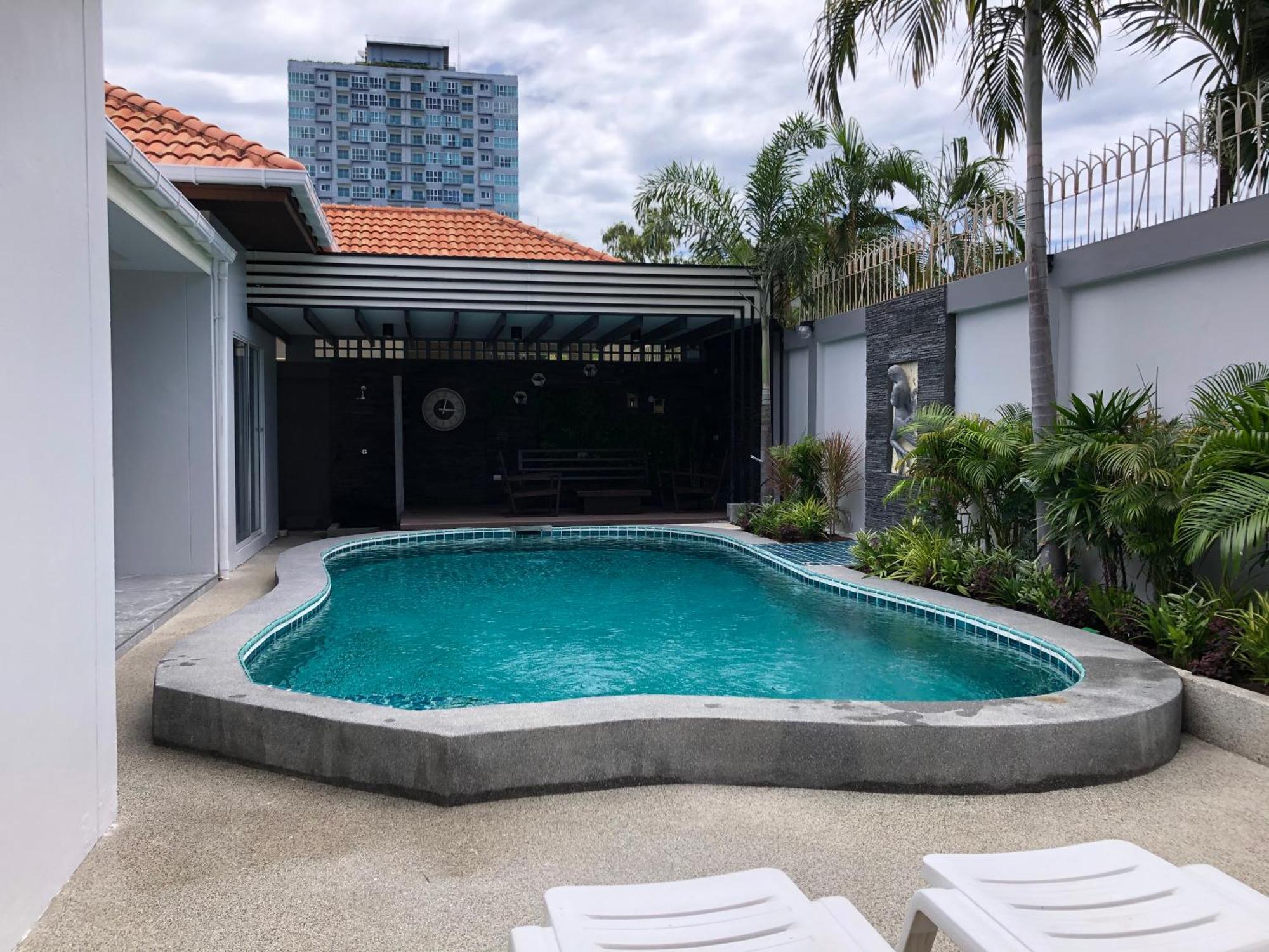 Majestic Pool Villa