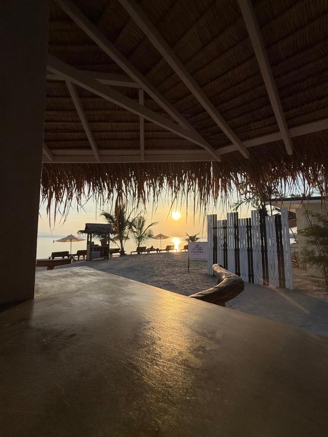 Sea Escapes Resort