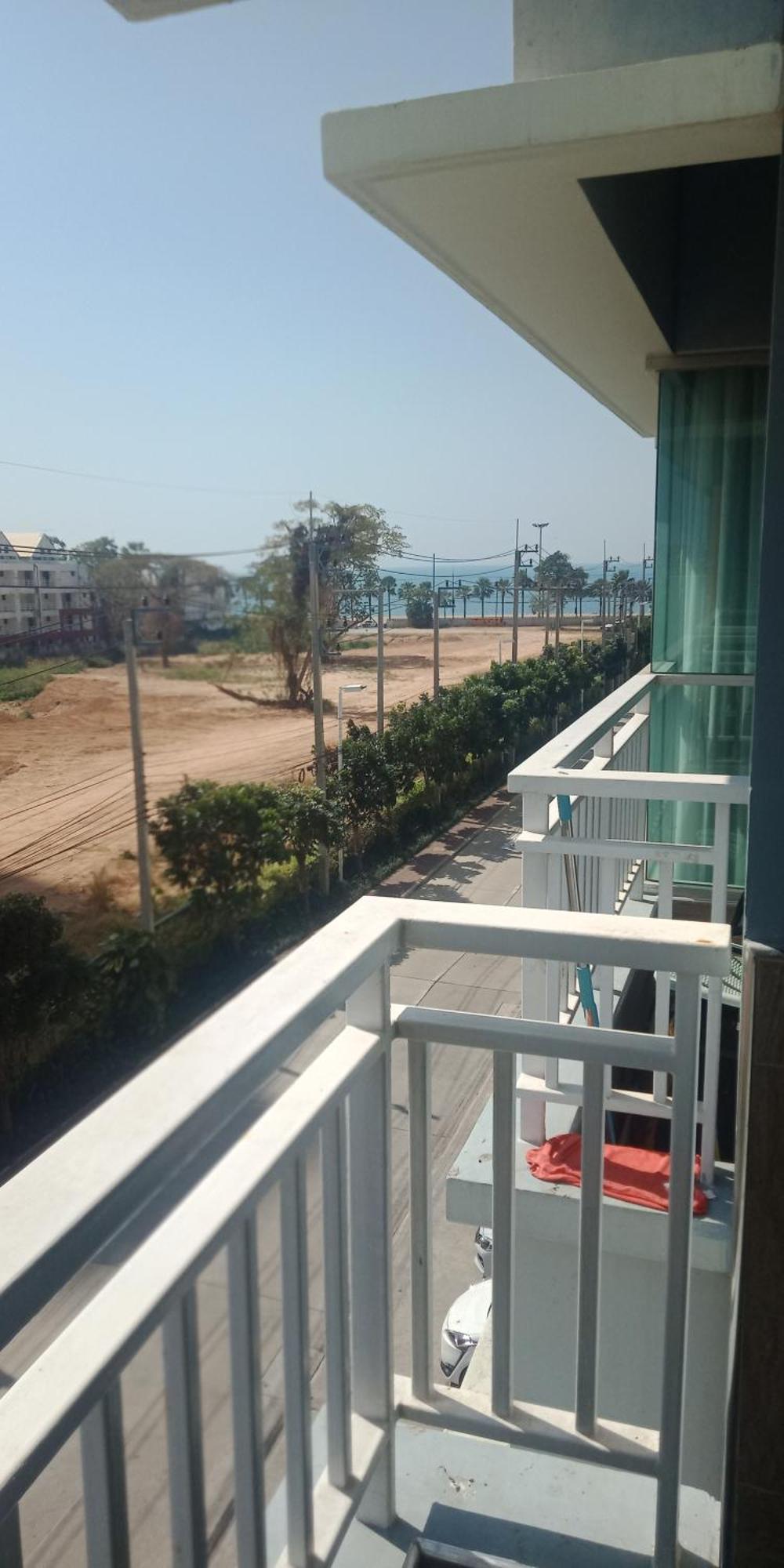 2 ห้องนอน 2 ห้องน้ำ Seaview ชั้น18 Apartment