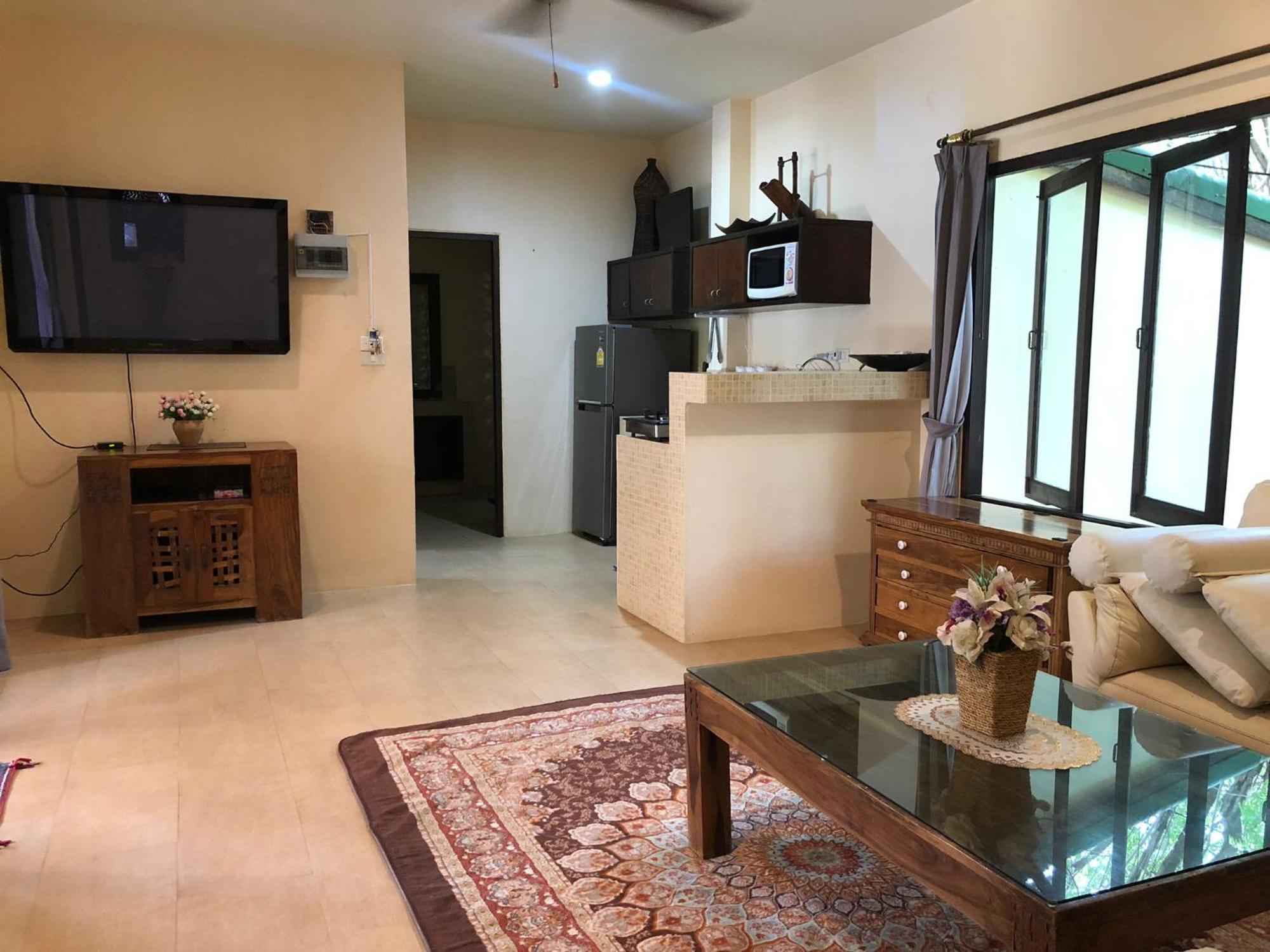 Baan Tropicana Pousada