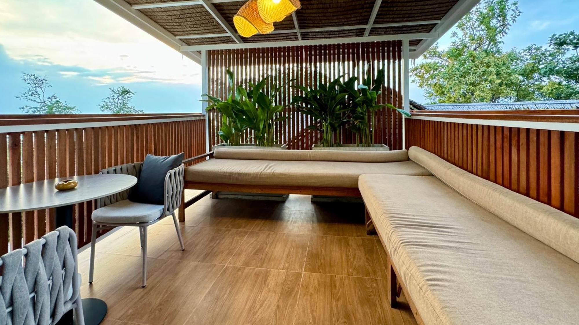 Pensão Tantawan Sea View 山海居 *