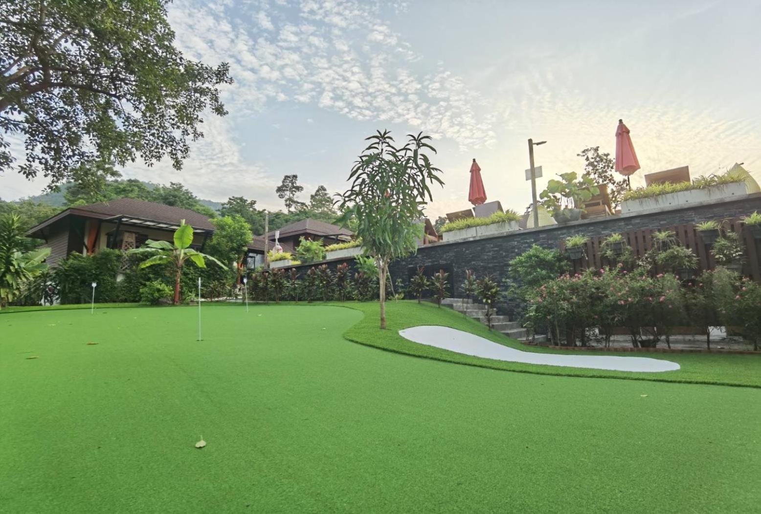 Hotel Cascade Tara 4*