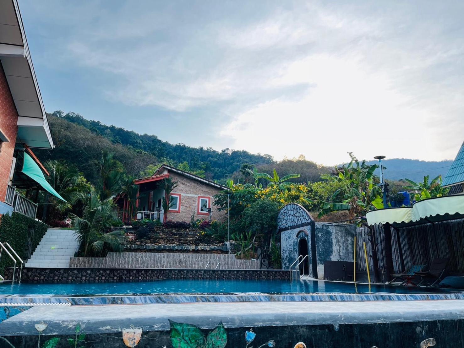 Guest house Kohchang Fuengfah 2*