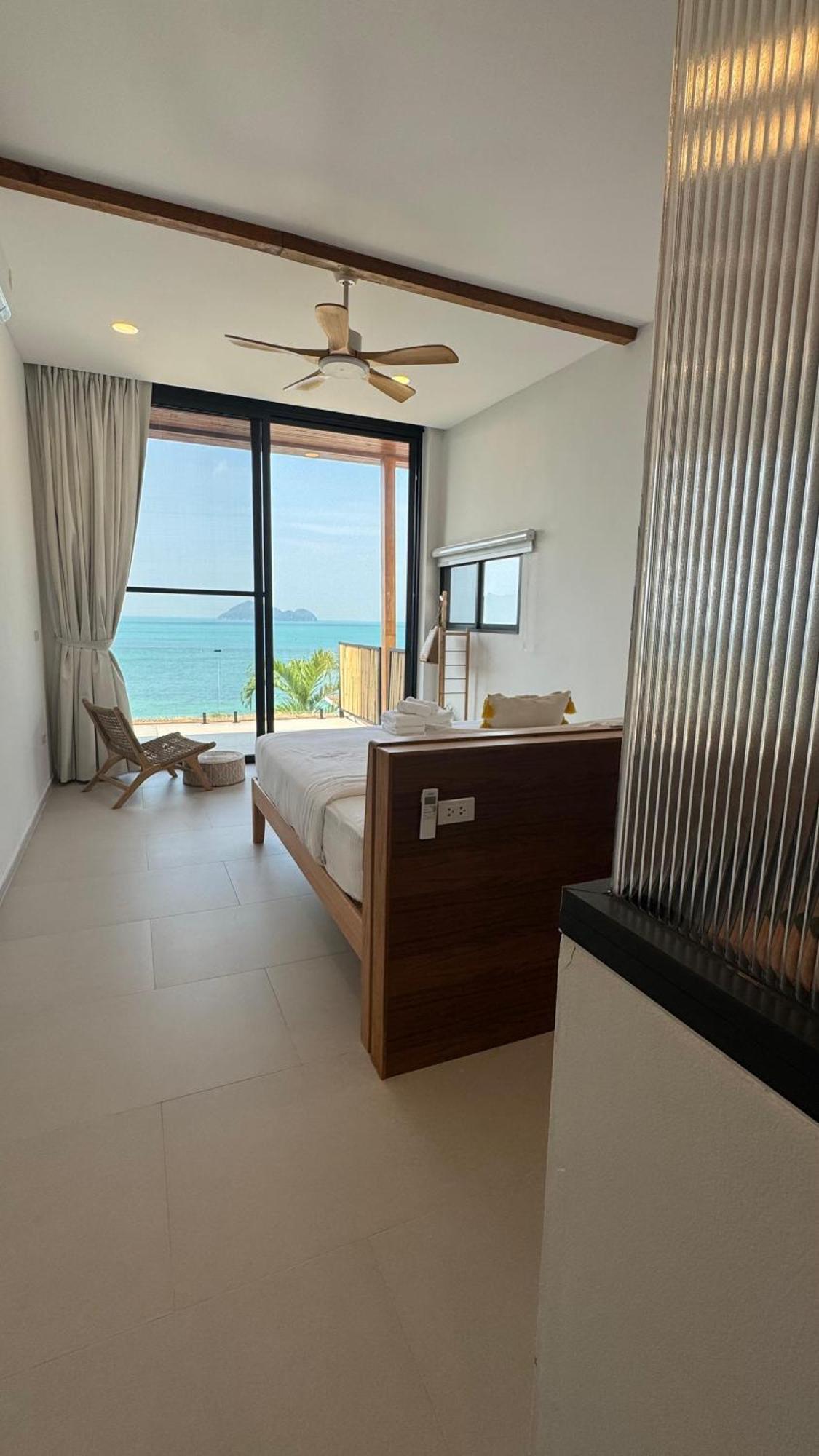 Sitaya Beachfront Villas, Villa *