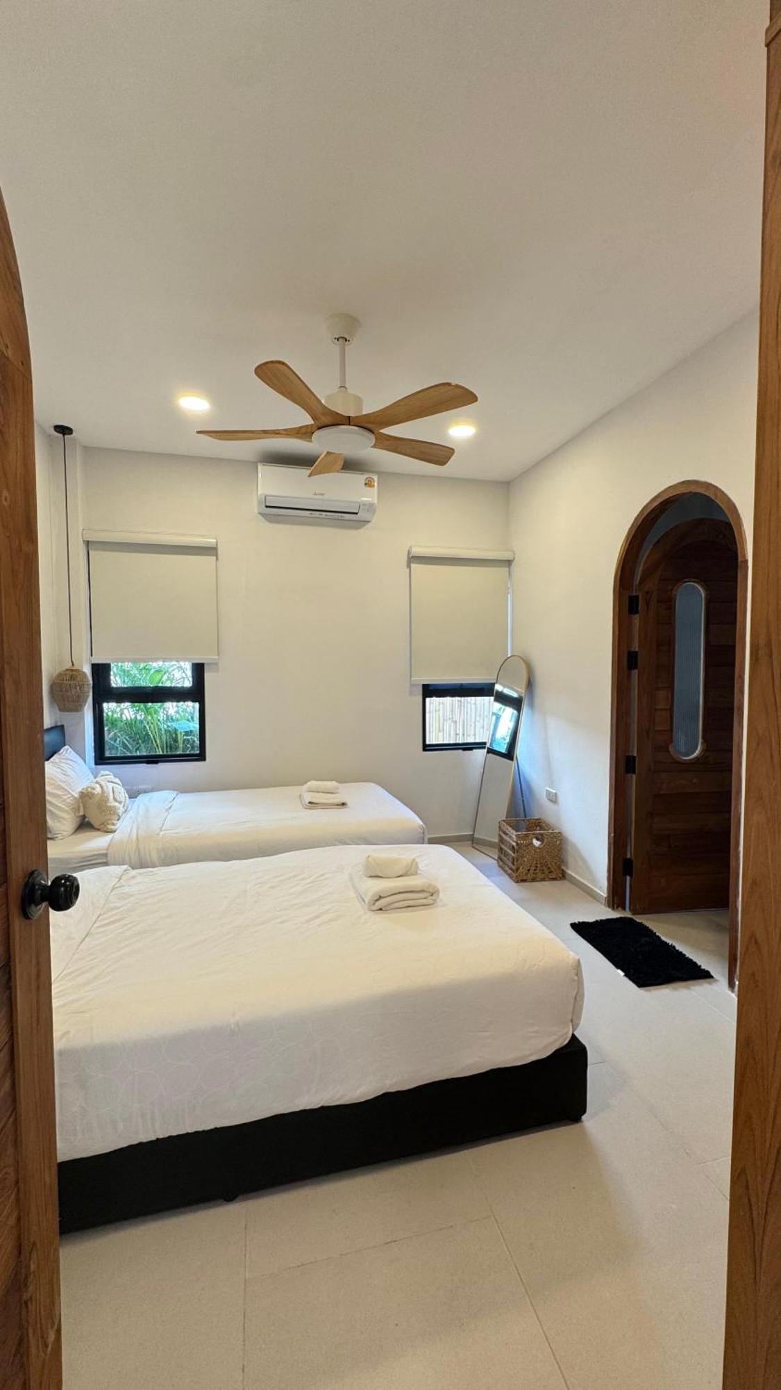 Sitaya Beachfront Villas, Villa