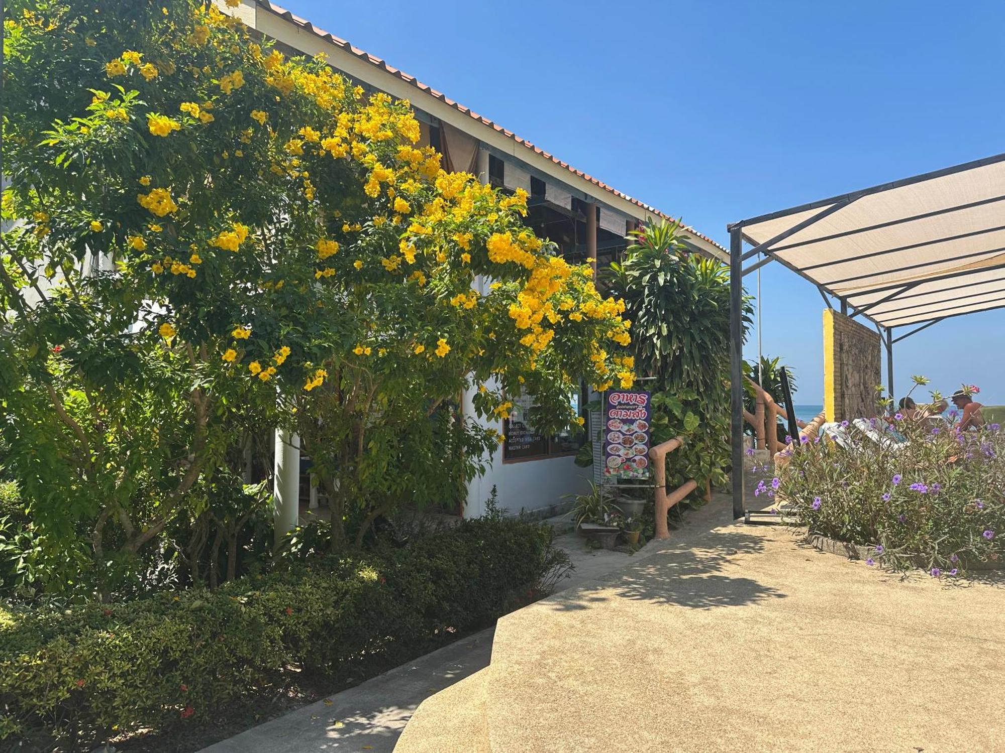 Lanta Garden Guest house 3*