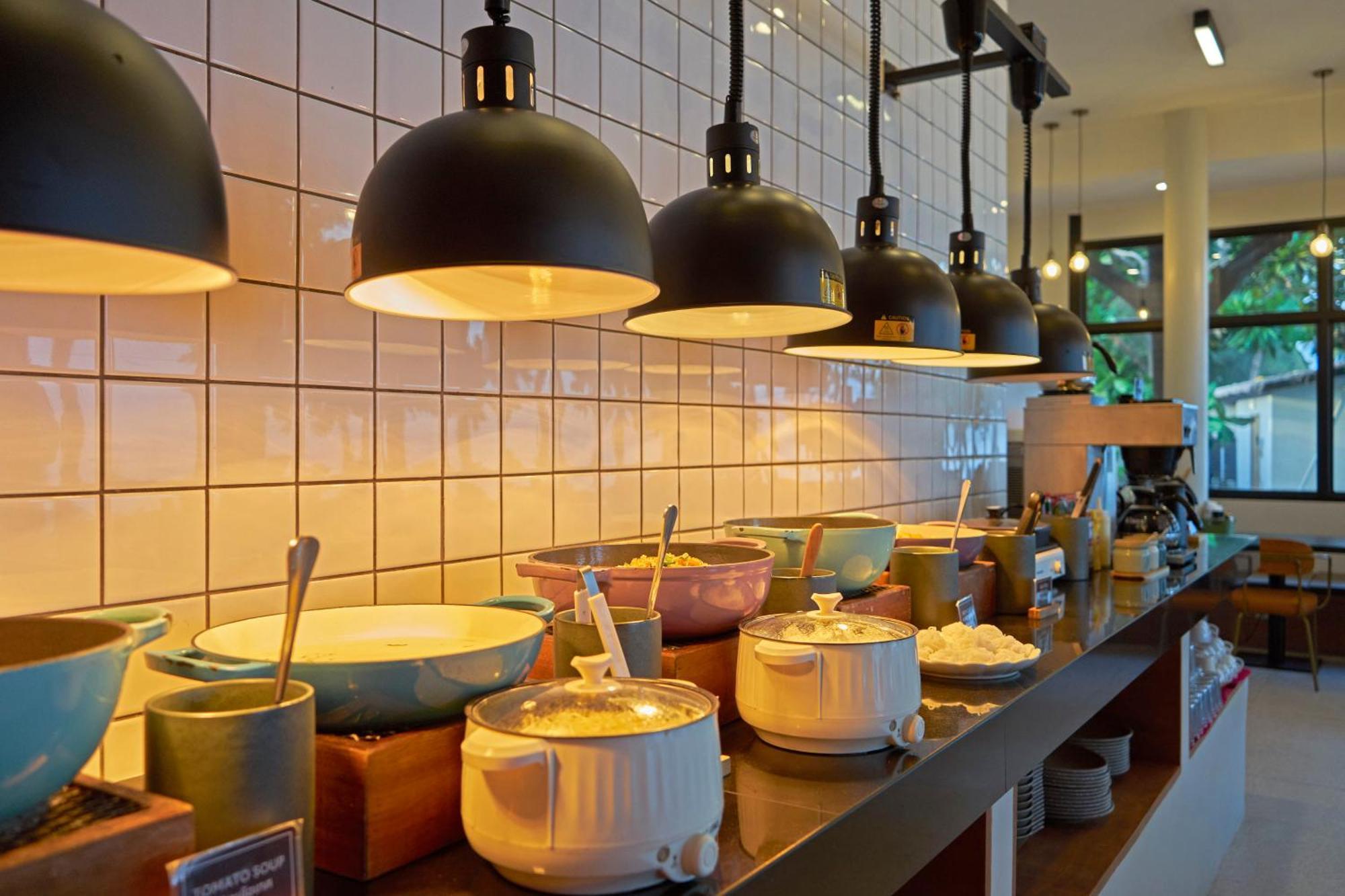Escape - New Look & Improved Mae Nam