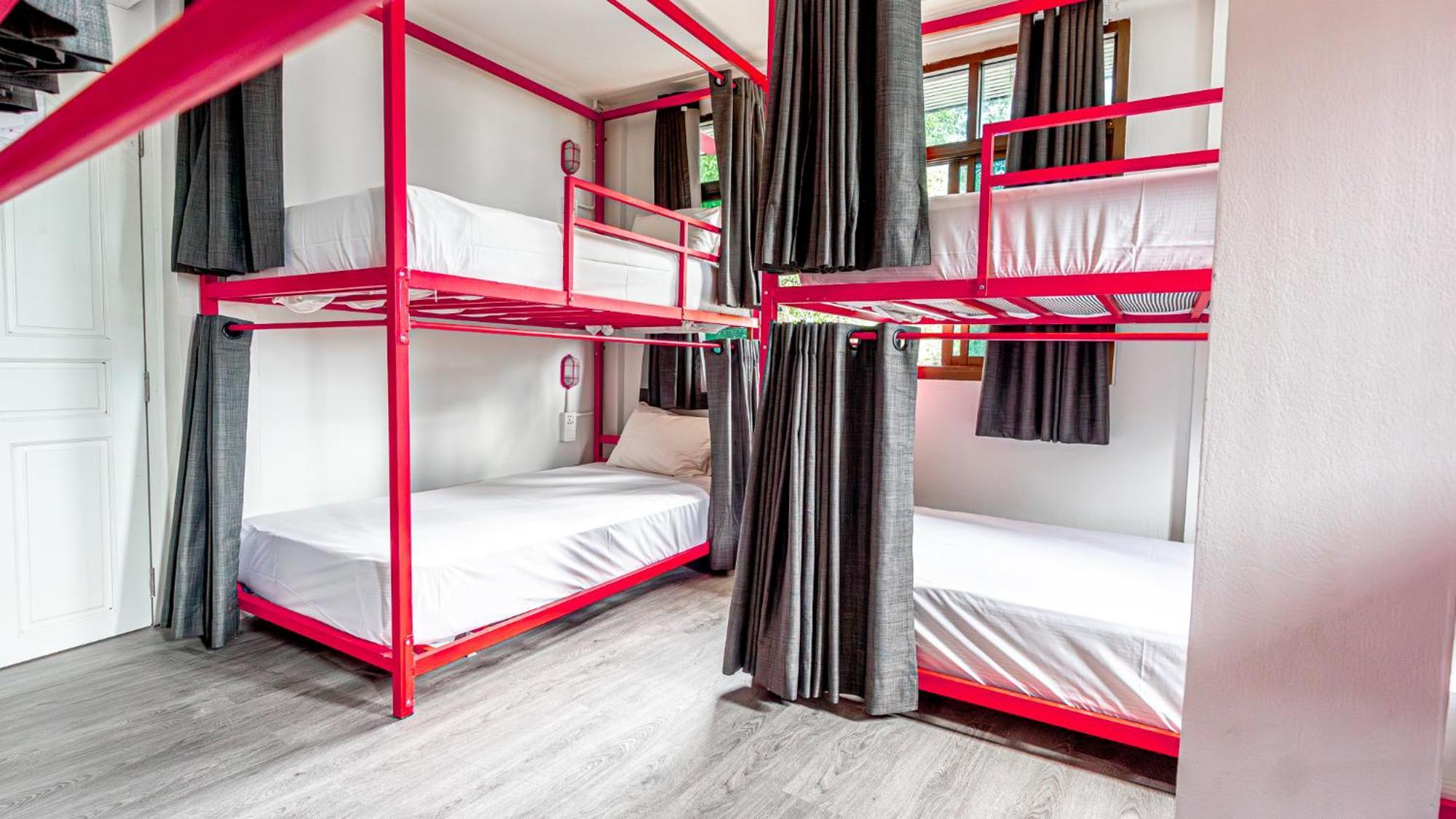 Hostel Slumber Party Club And