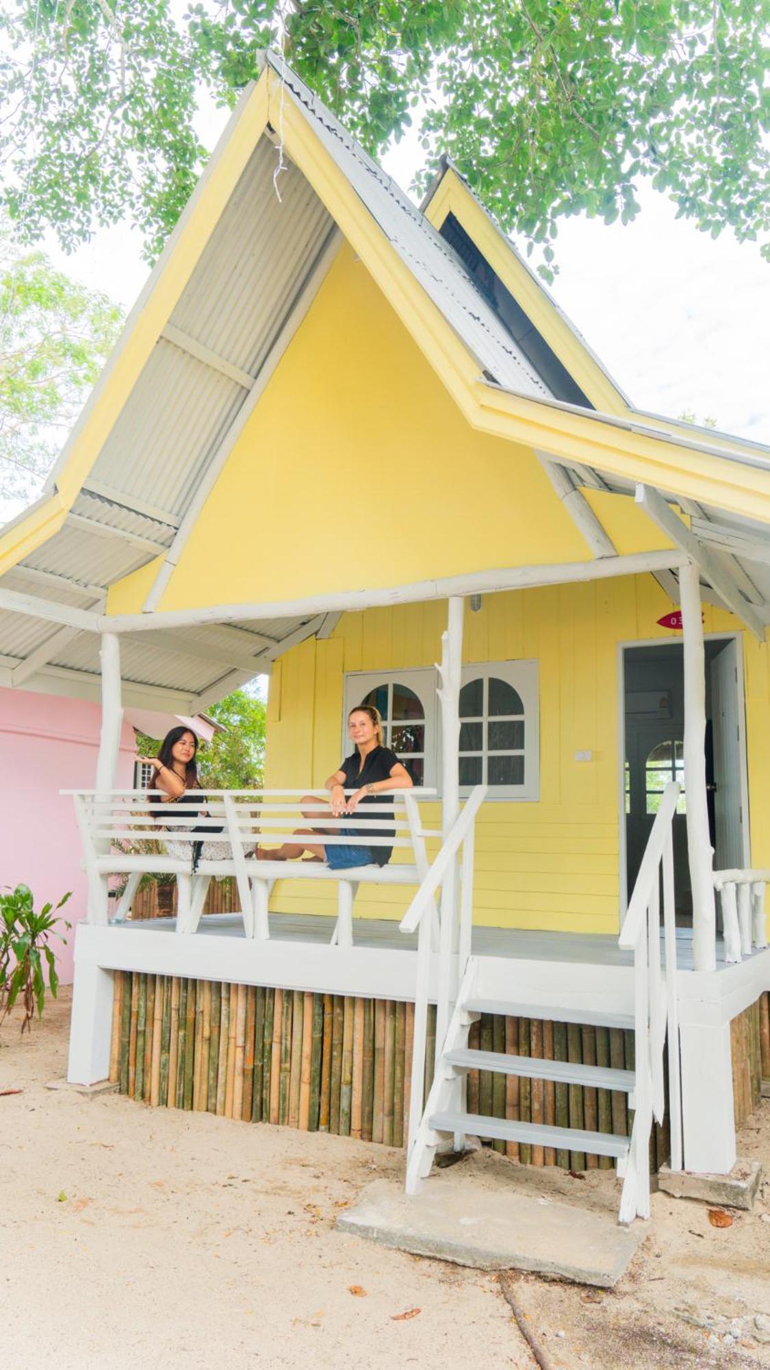 Slumber Party Club And Ko Pha Ngan
